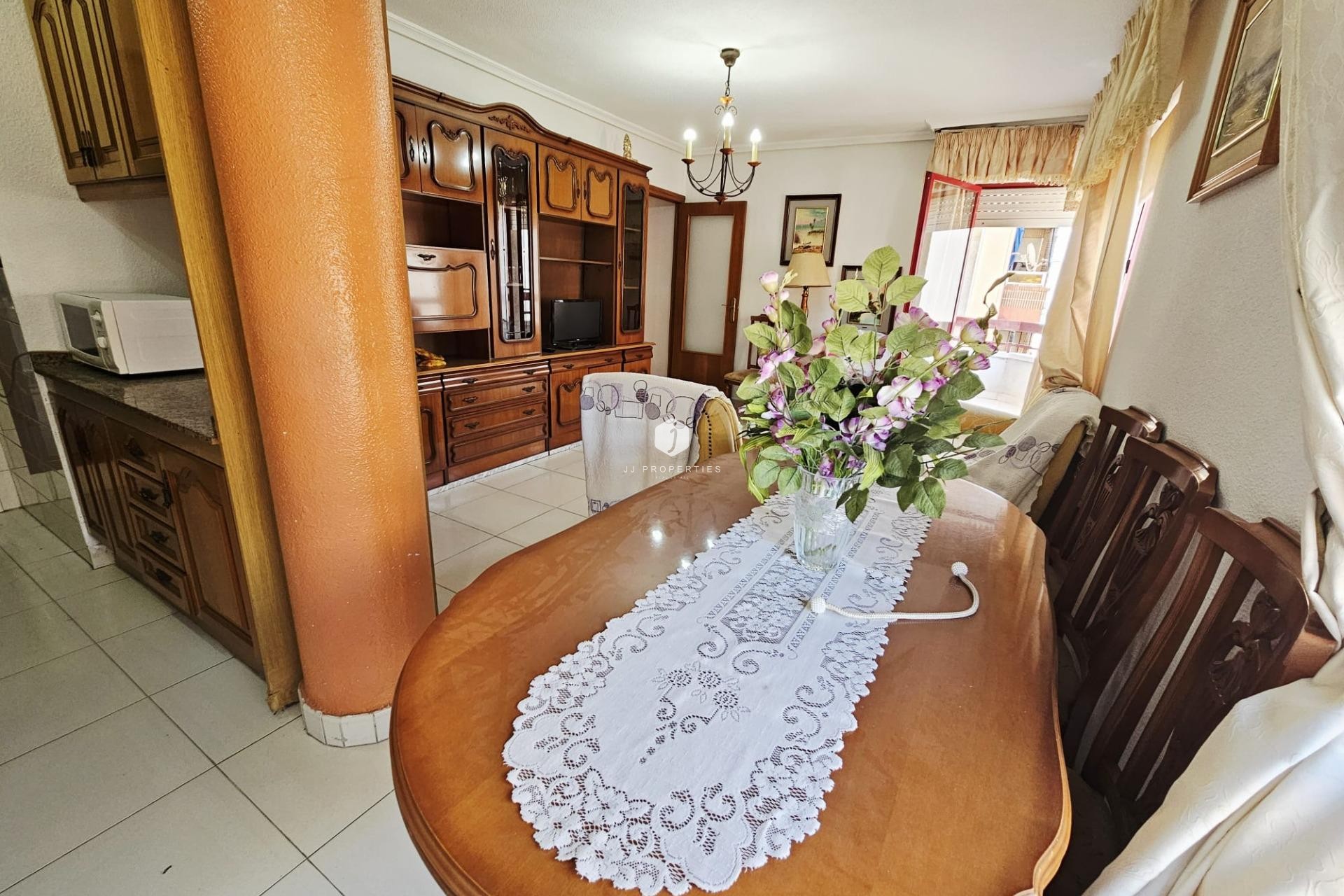 Resale - Apartment / flat -
Guardamar del Segura - Pueblo