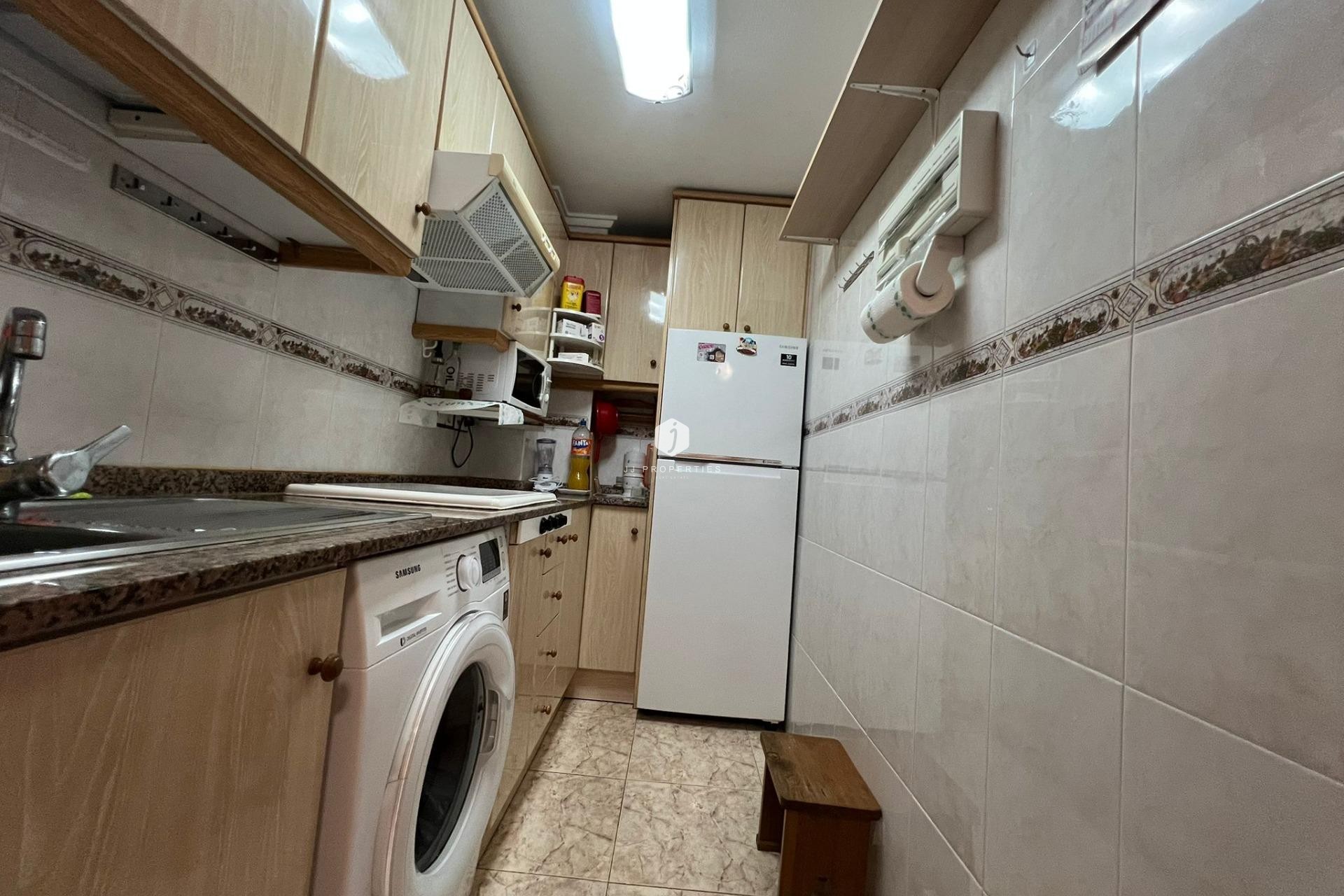 Resale - Apartment / flat -
Guardamar del Segura - Pueblo