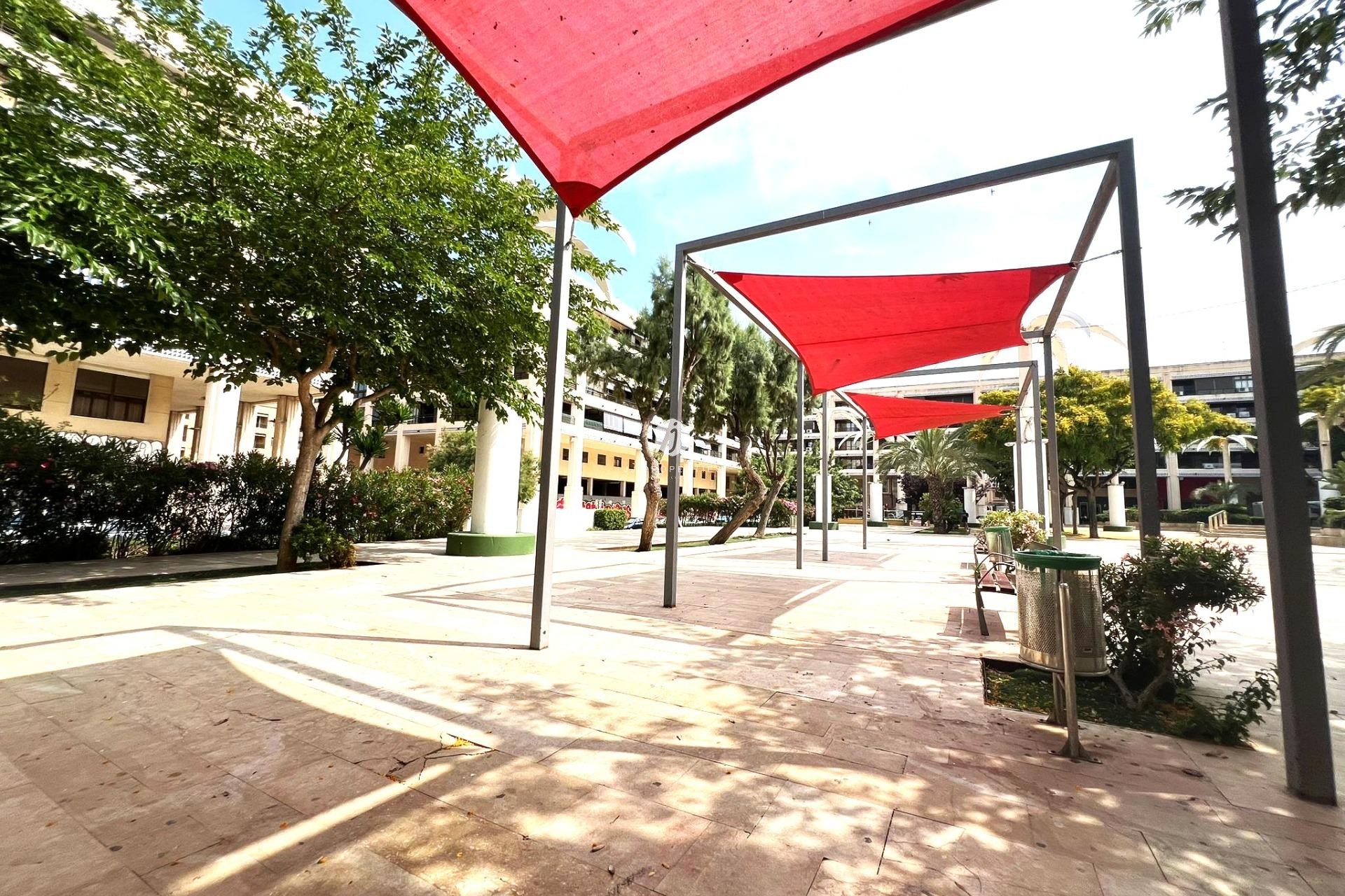 Resale - Apartment / flat -
Guardamar del Segura - Pueblo