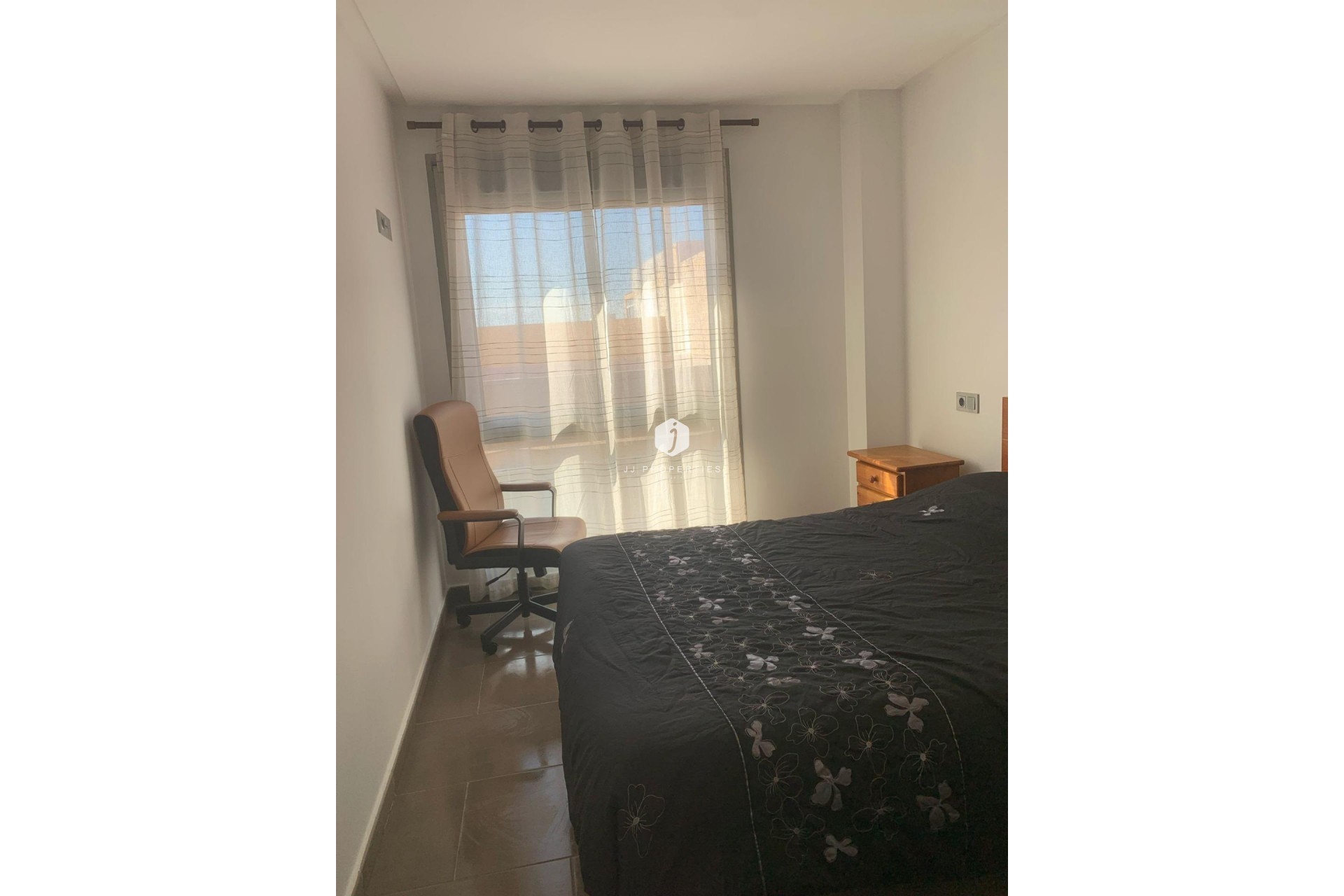 Resale - Apartment / flat -
Guardamar del Segura - Pueblo