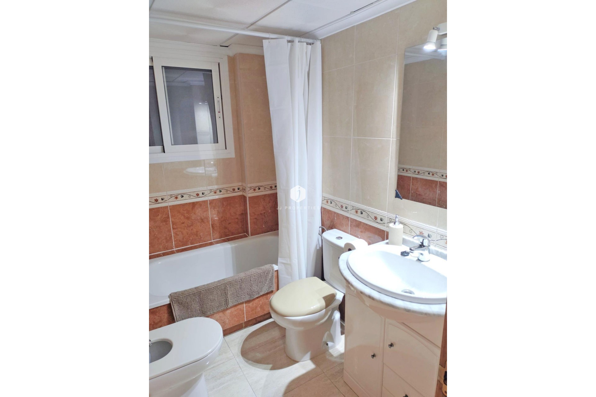 Resale - Apartment / flat -
Guardamar del Segura - puerto deportivo