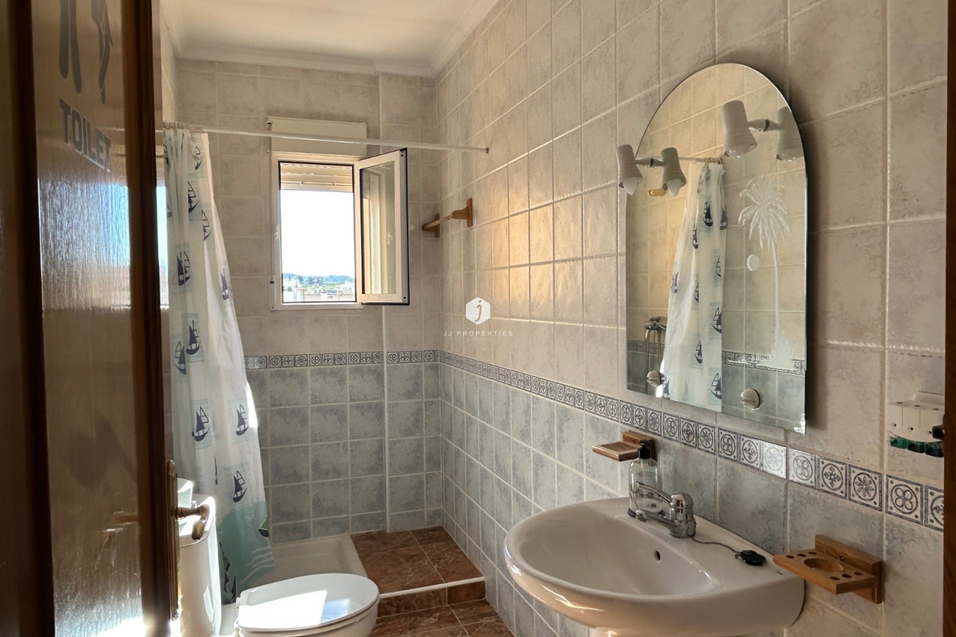 Resale - Apartment / flat -
Jacarilla - Inland