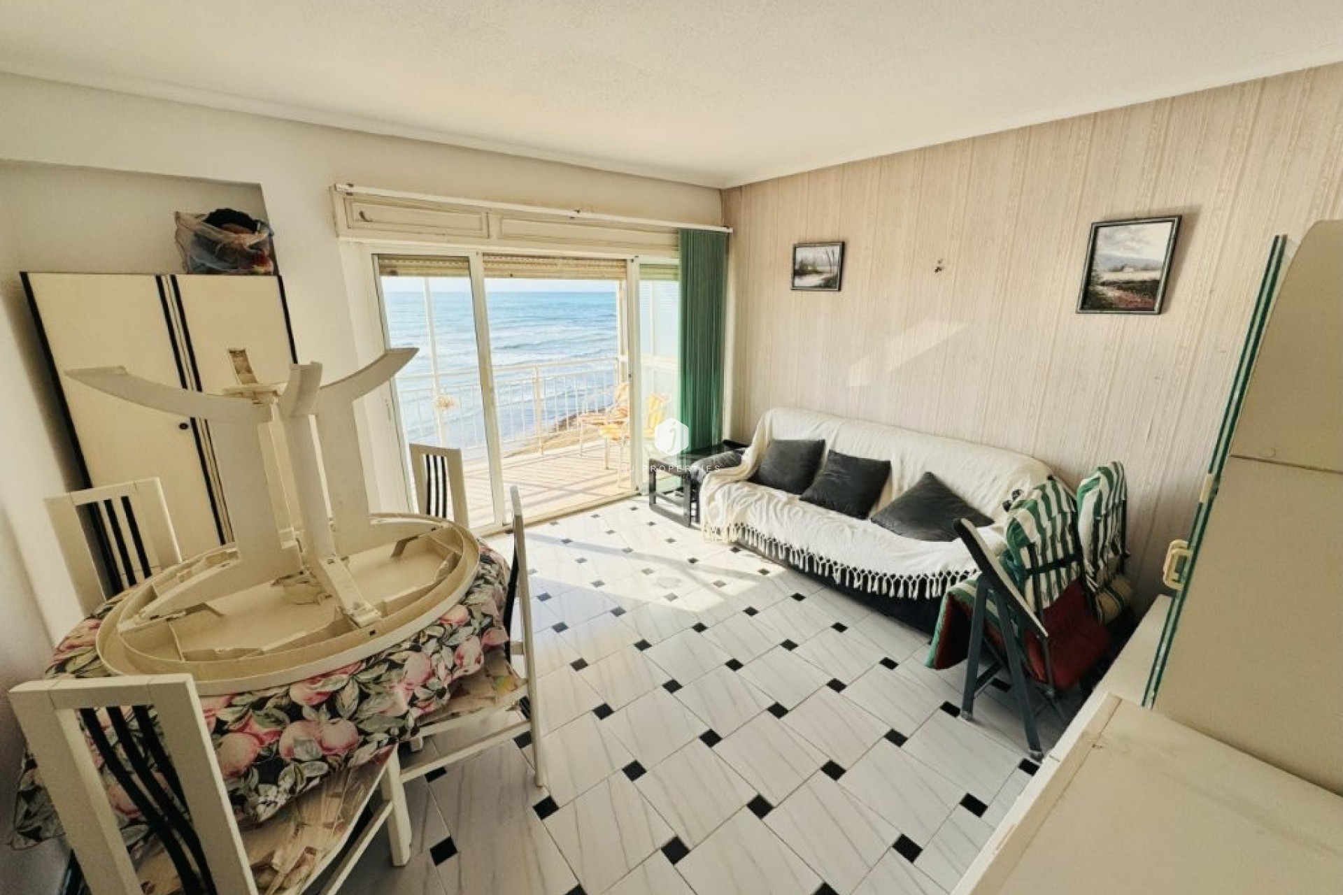 Resale - Apartment / flat -
La Mata - Costa Blanca