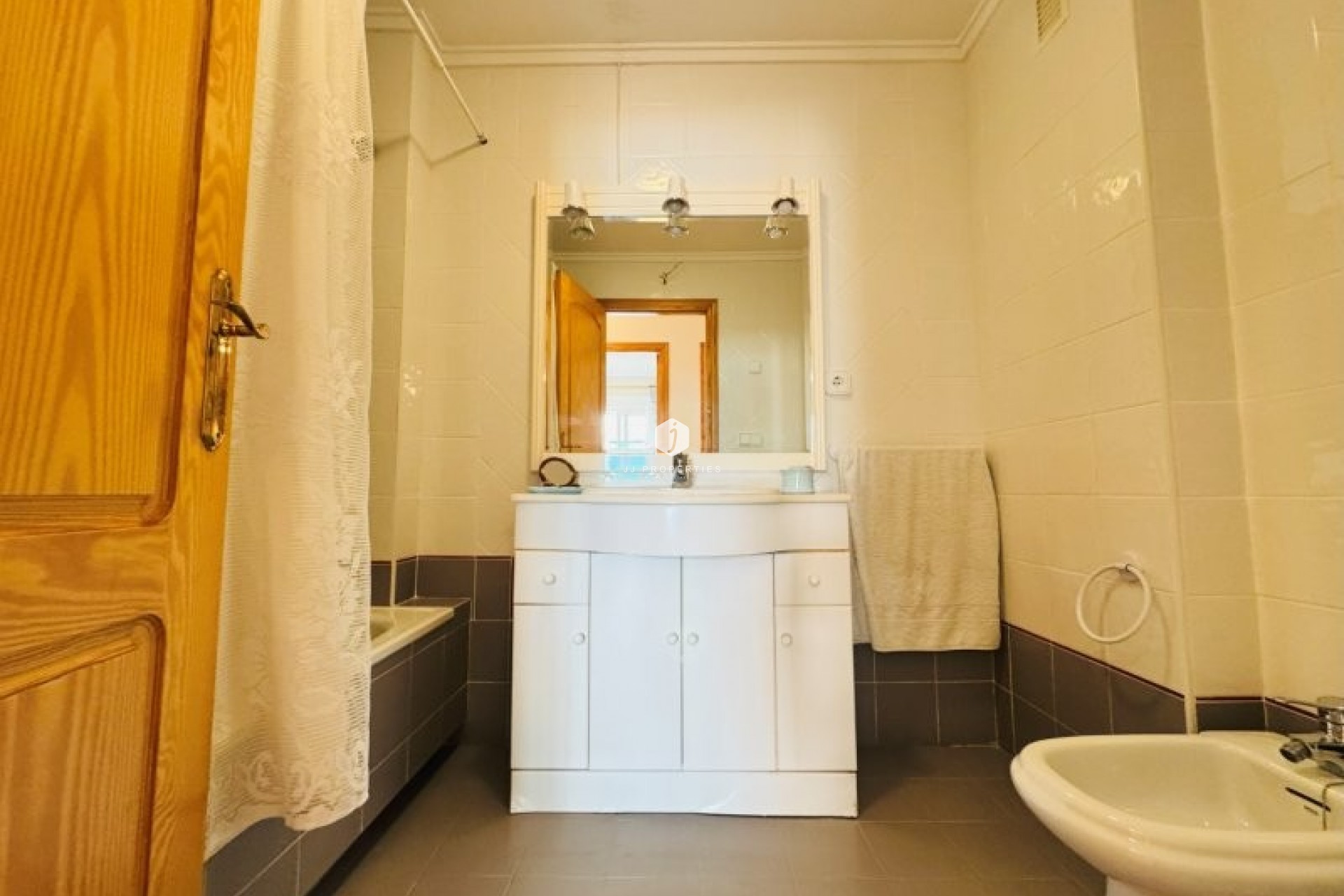 Resale - Apartment / flat -
La Mata - Costa Blanca