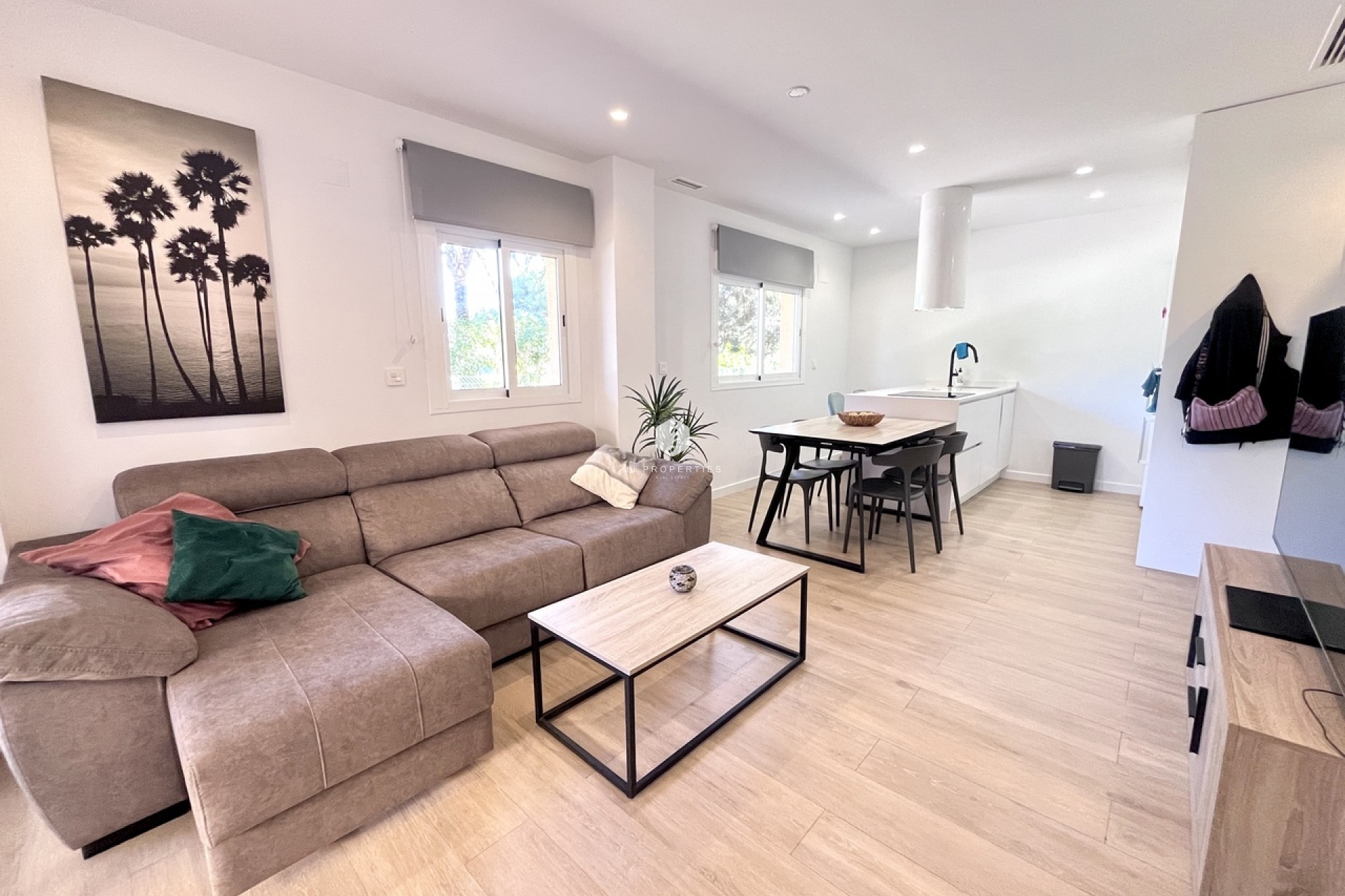 Resale - Apartment / flat -
La Mata - Costa Blanca