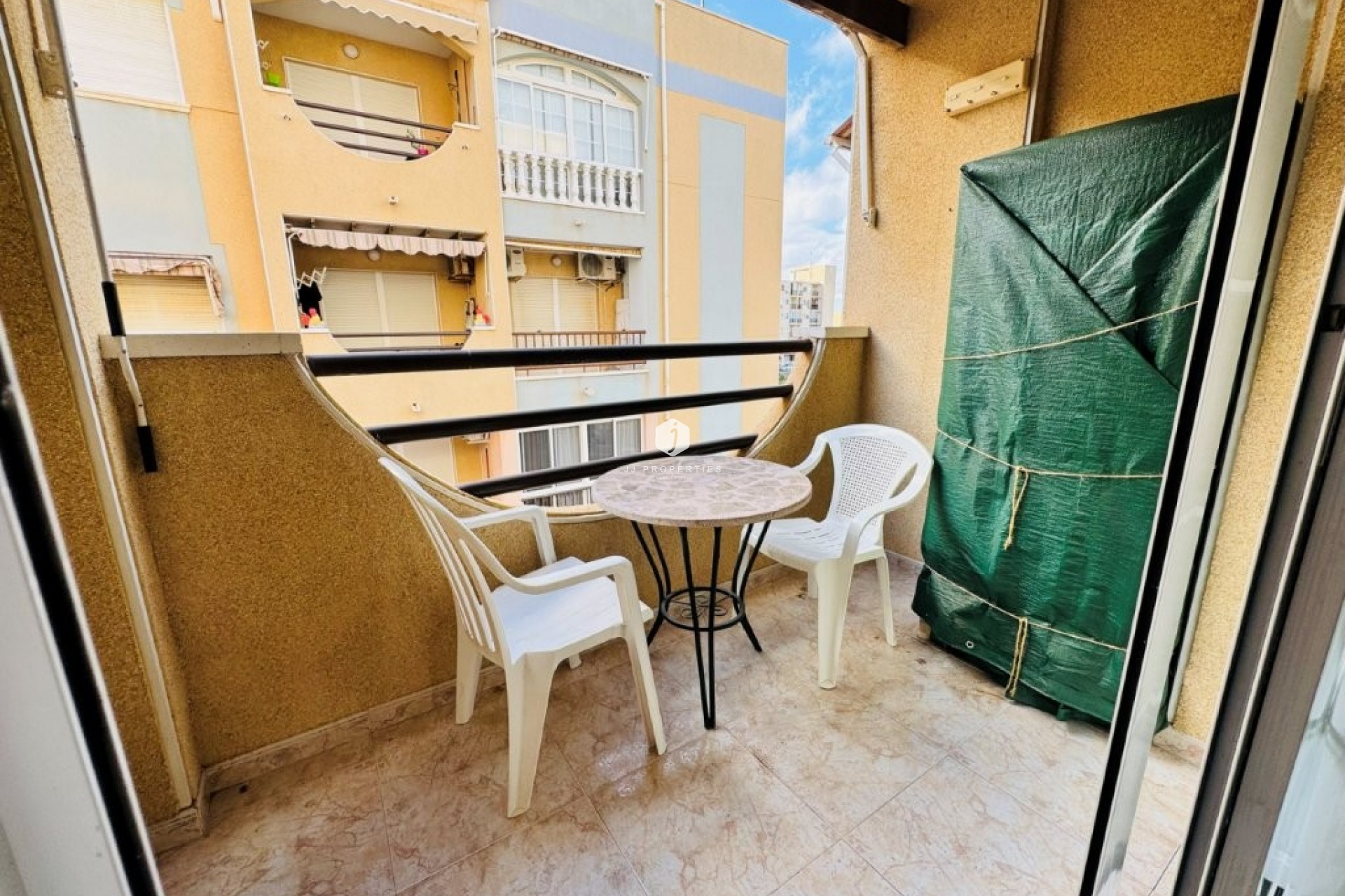 Resale - Apartment / flat -
La Mata - Costa Blanca