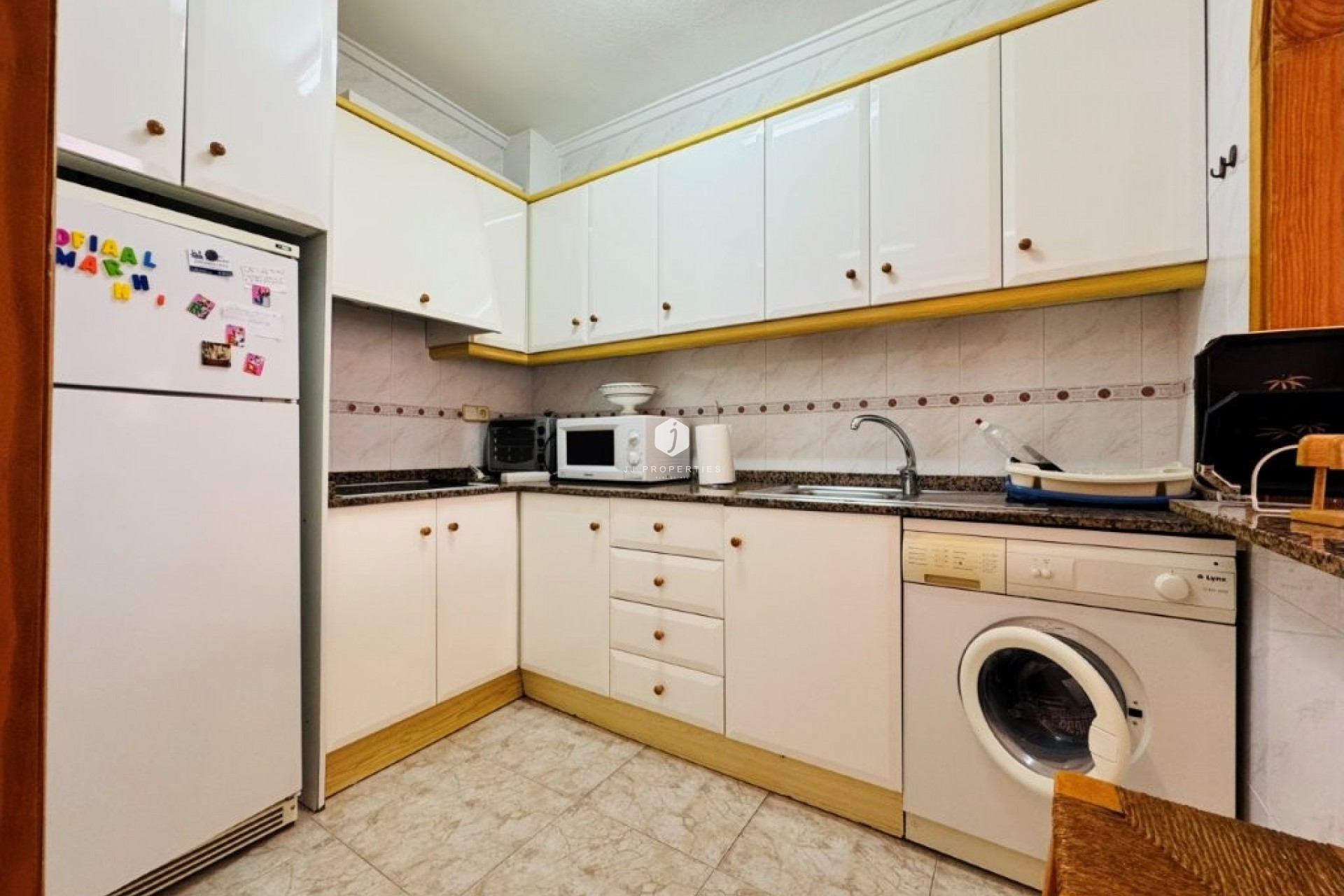 Resale - Apartment / flat -
La Mata - Costa Blanca