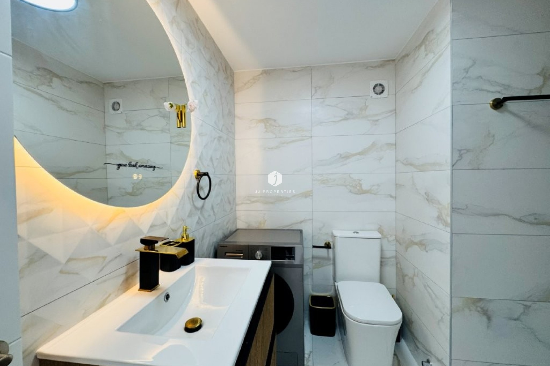 Resale - Apartment / flat -
La Mata - Costa Blanca