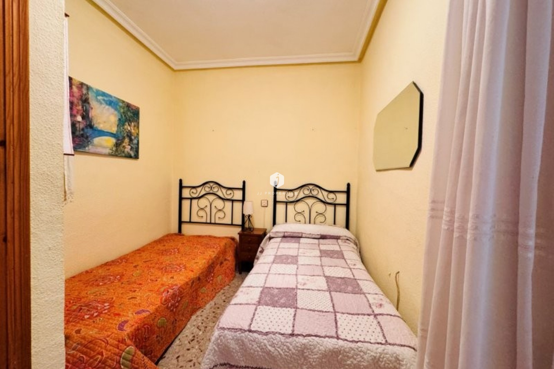 Resale - Apartment / flat -
La Mata - Costa Blanca