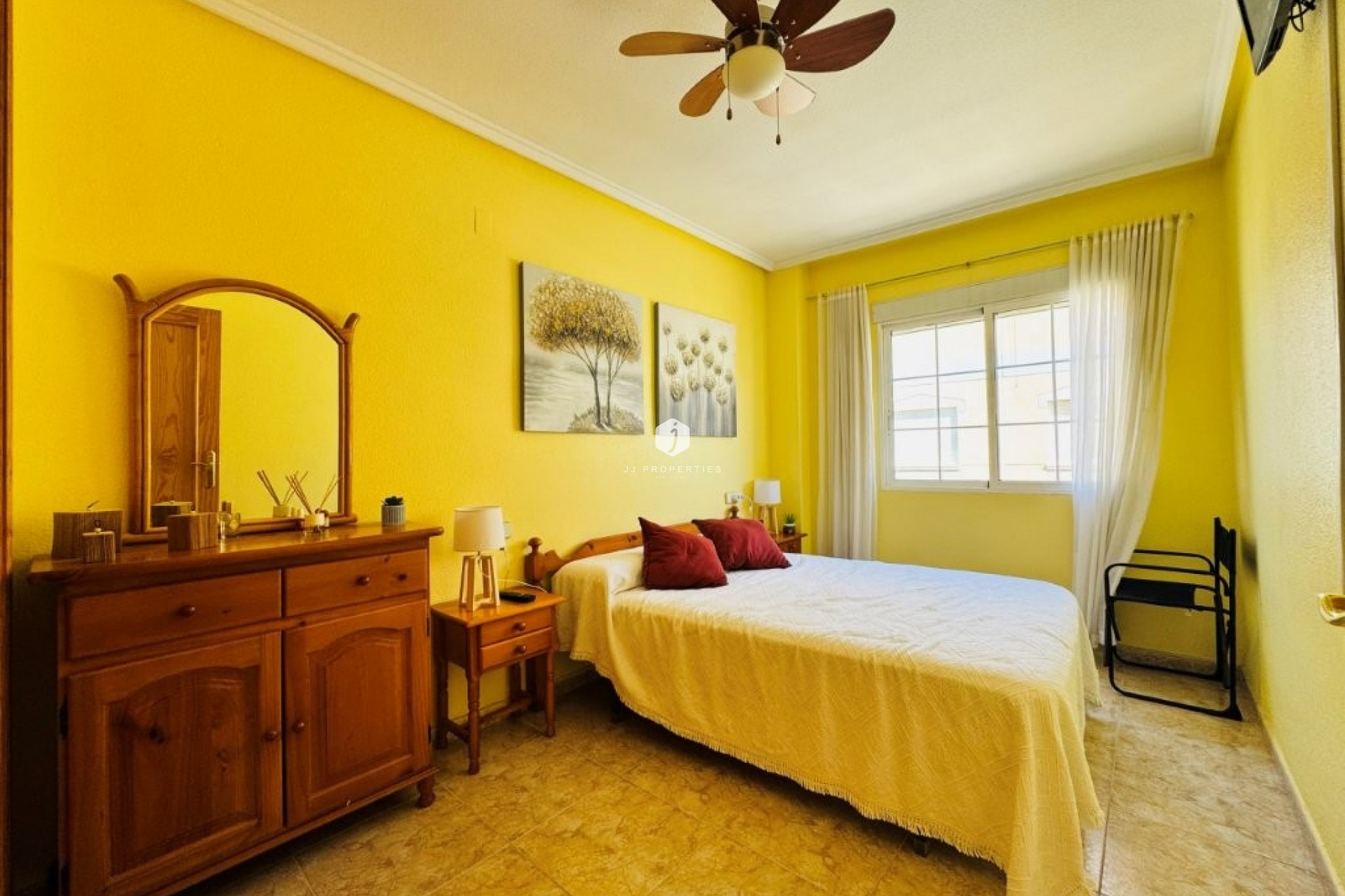 Resale - Apartment / flat -
La Mata - Costa Blanca