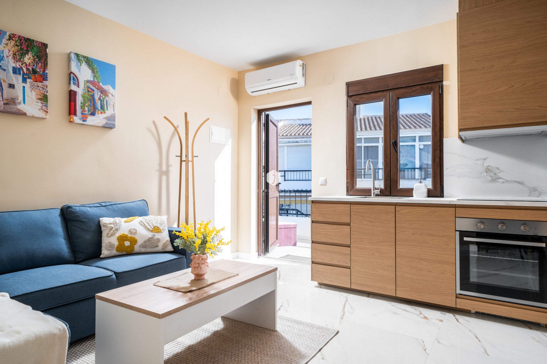 Resale - Apartment / flat -
La Mata - Costa Blanca