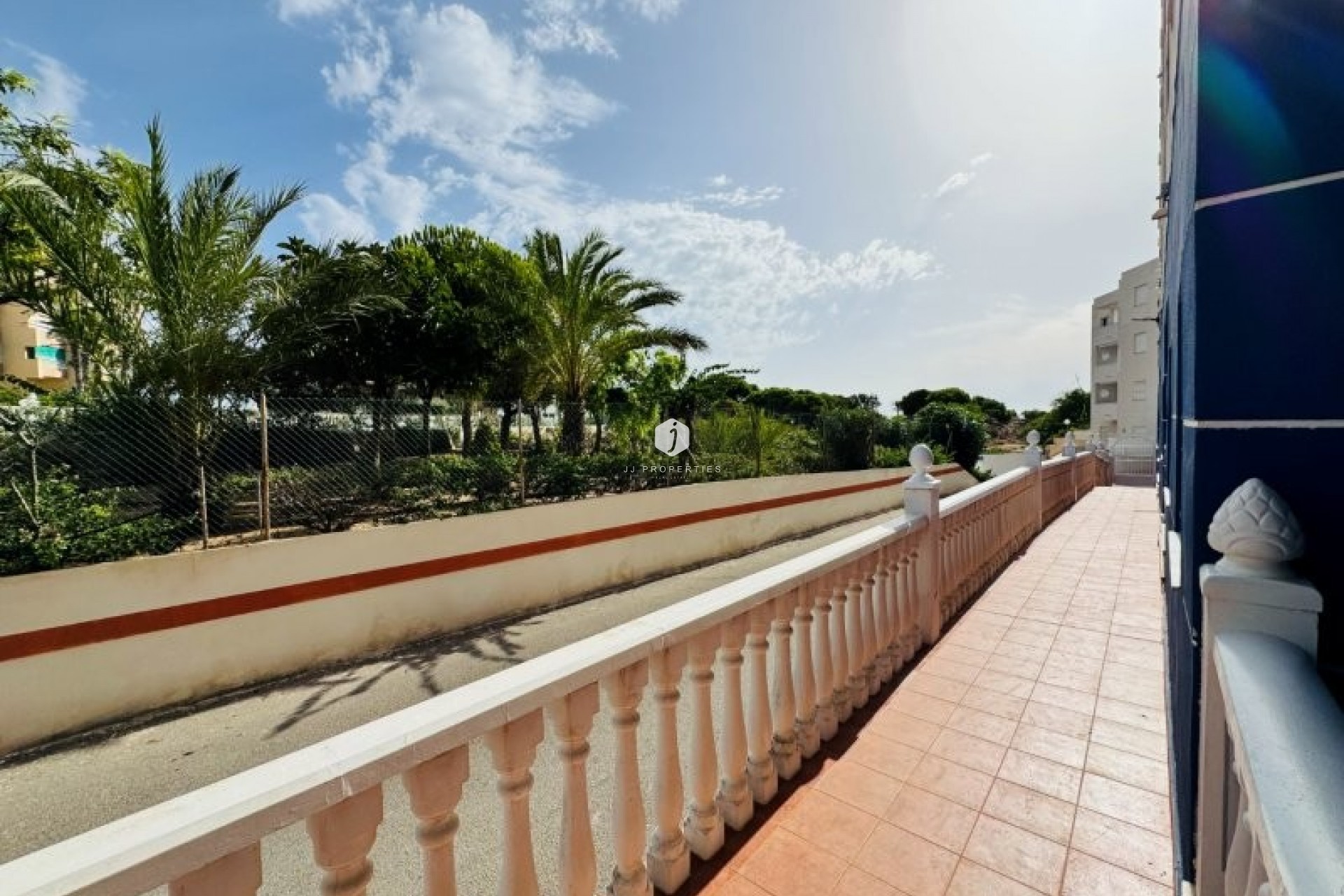 Resale - Apartment / flat -
La Mata - Costa Blanca