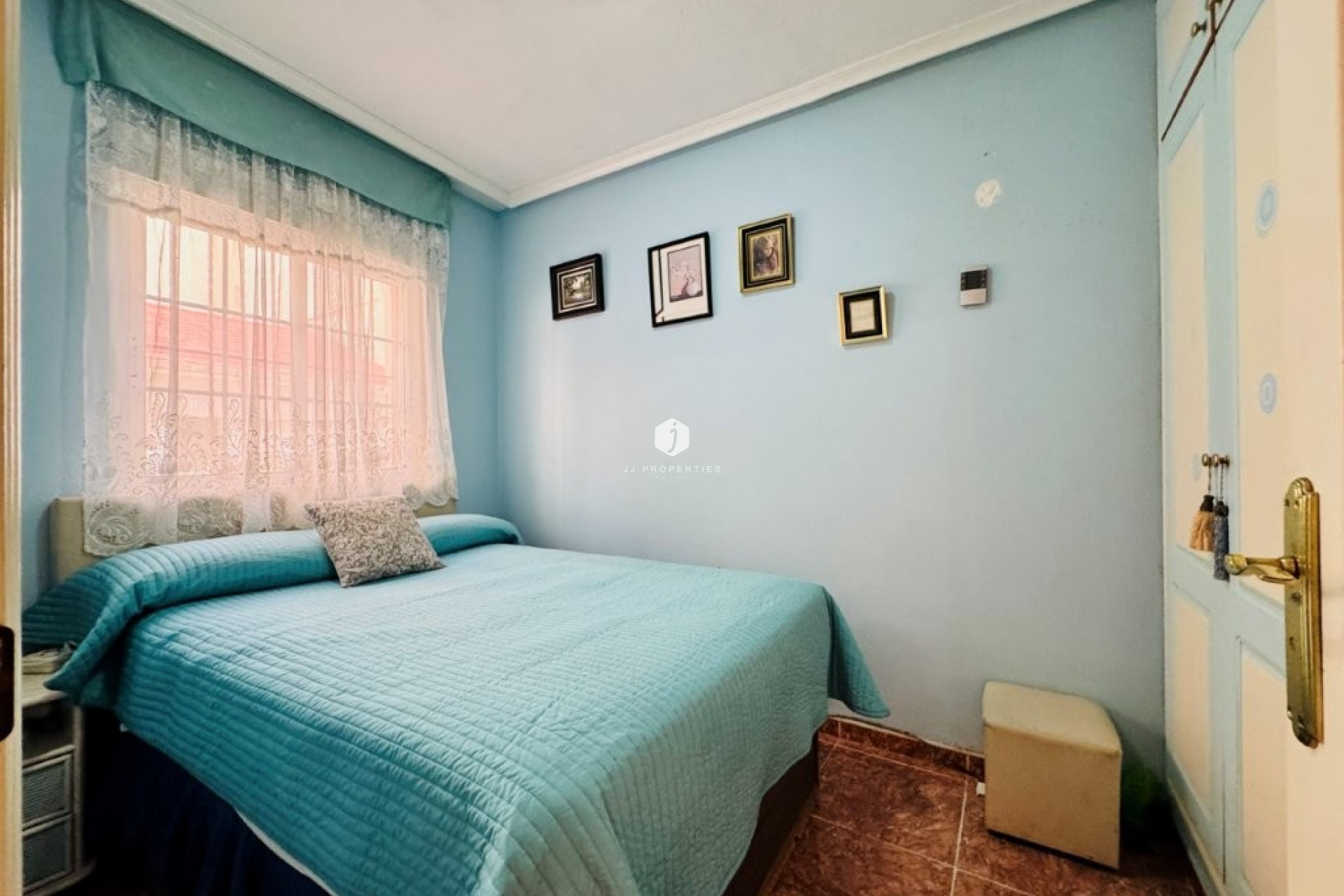 Resale - Apartment / flat -
La Mata - Costa Blanca
