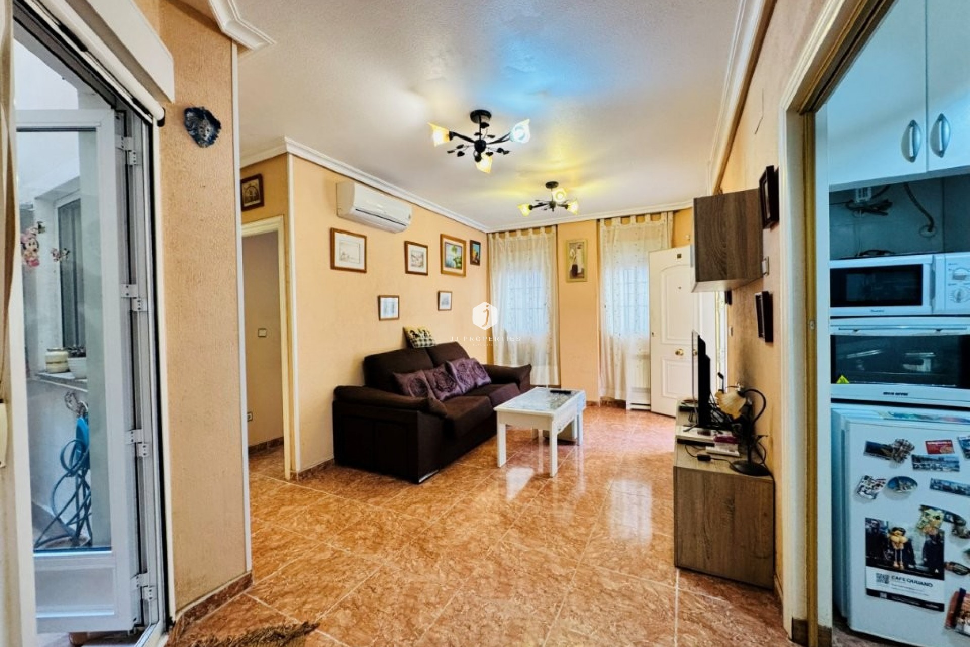 Resale - Apartment / flat -
La Mata - Costa Blanca