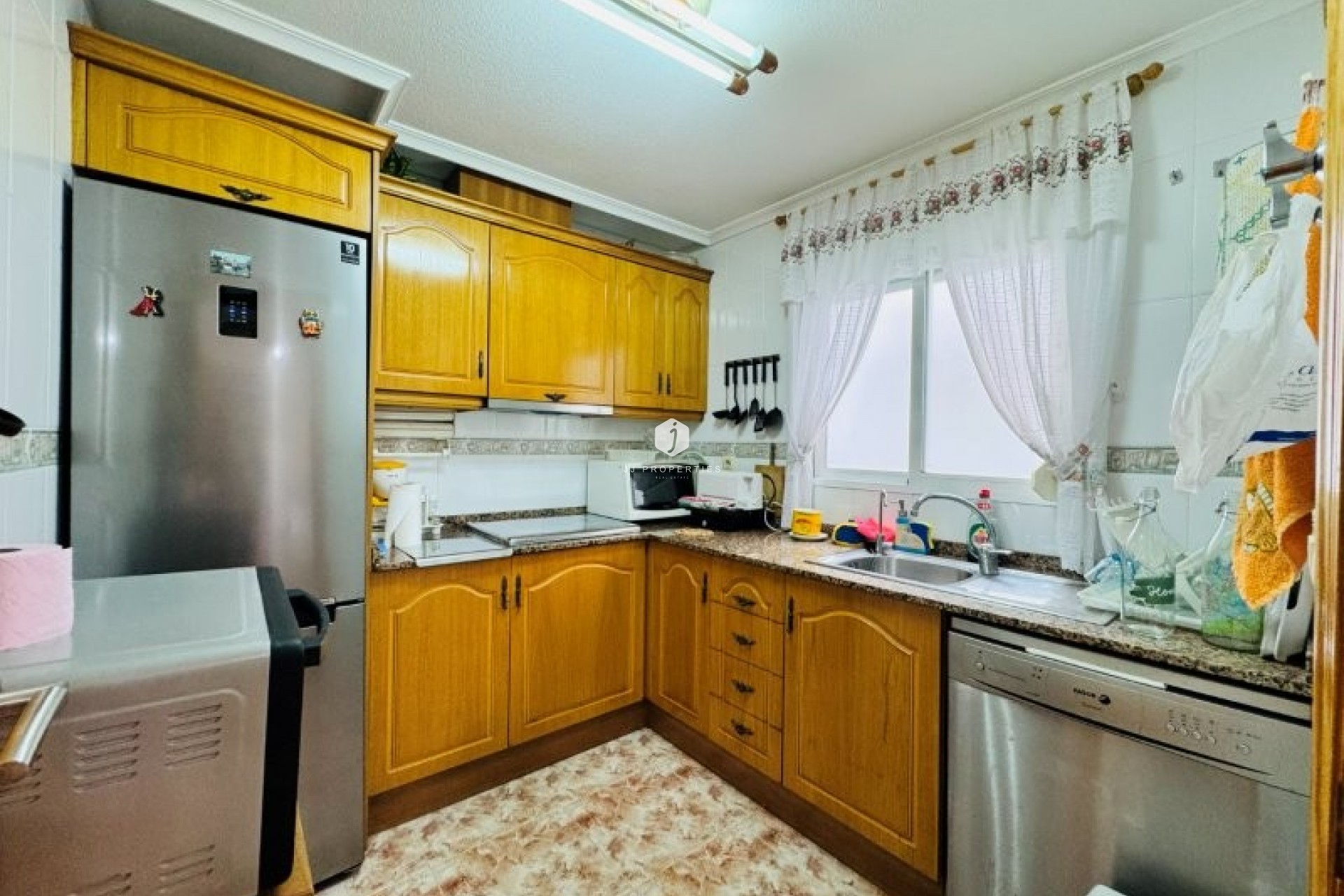 Resale - Apartment / flat -
La Mata - Costa Blanca