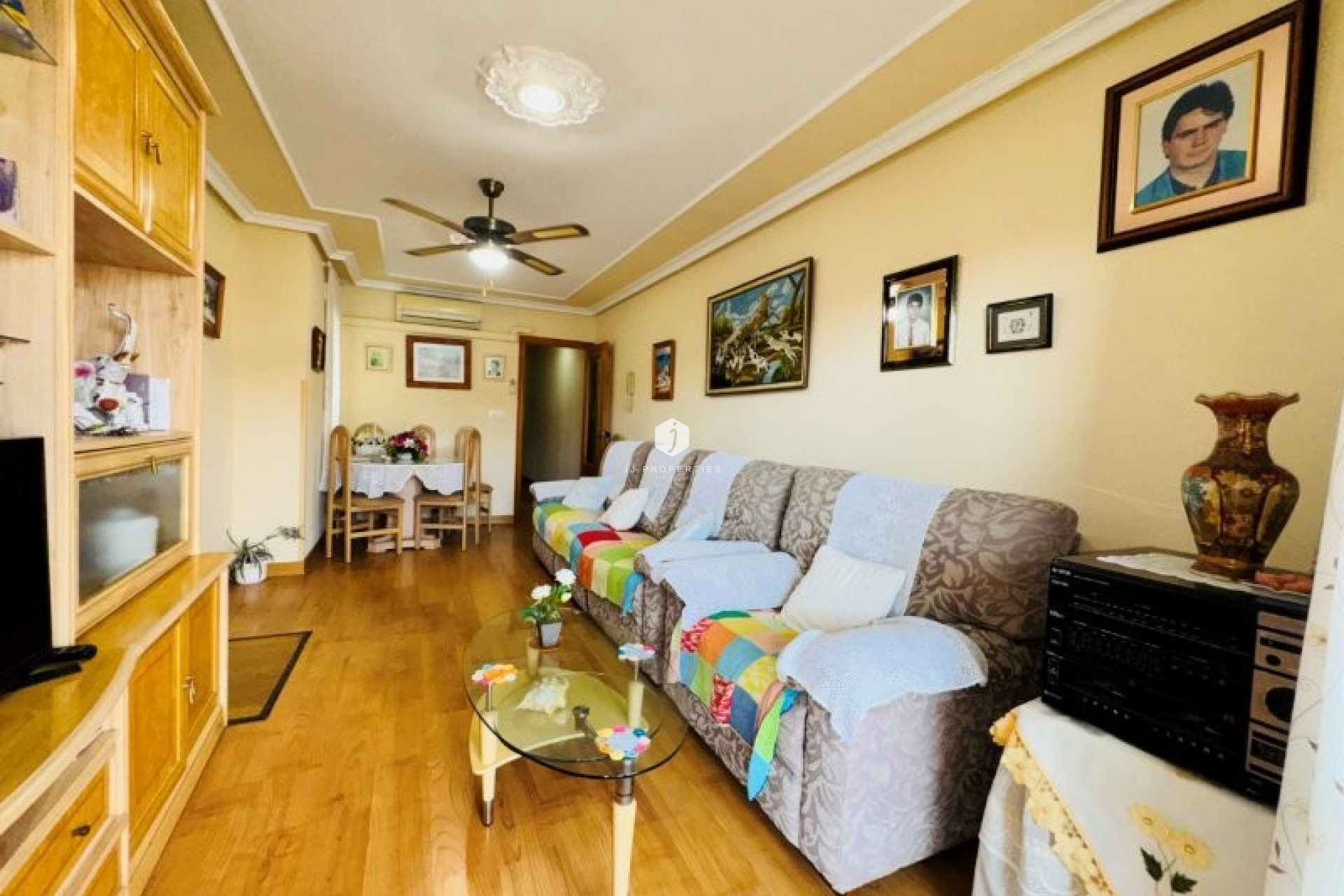 Resale - Apartment / flat -
La Mata - Costa Blanca