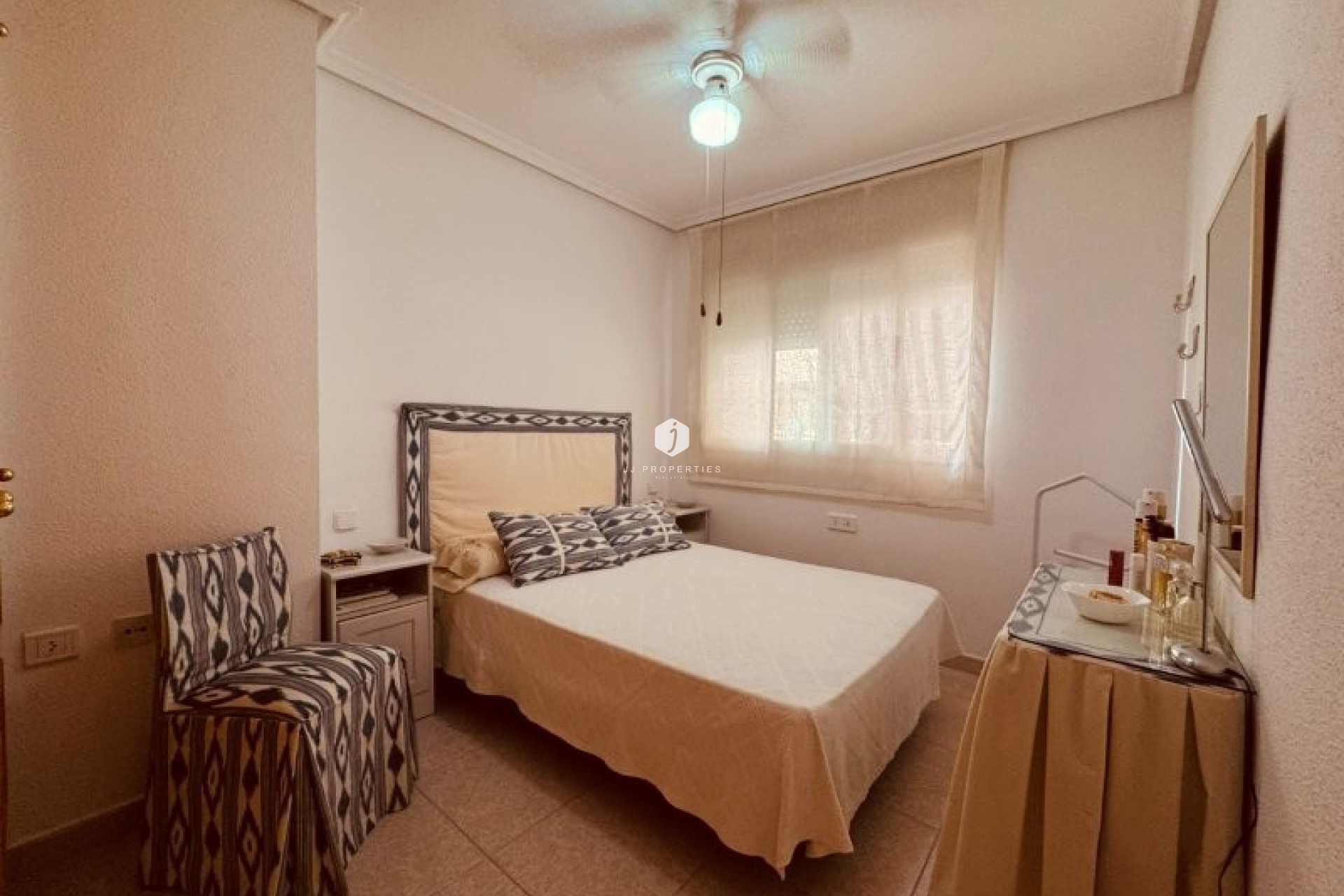 Resale - Apartment / flat -
La Mata - Costa Blanca