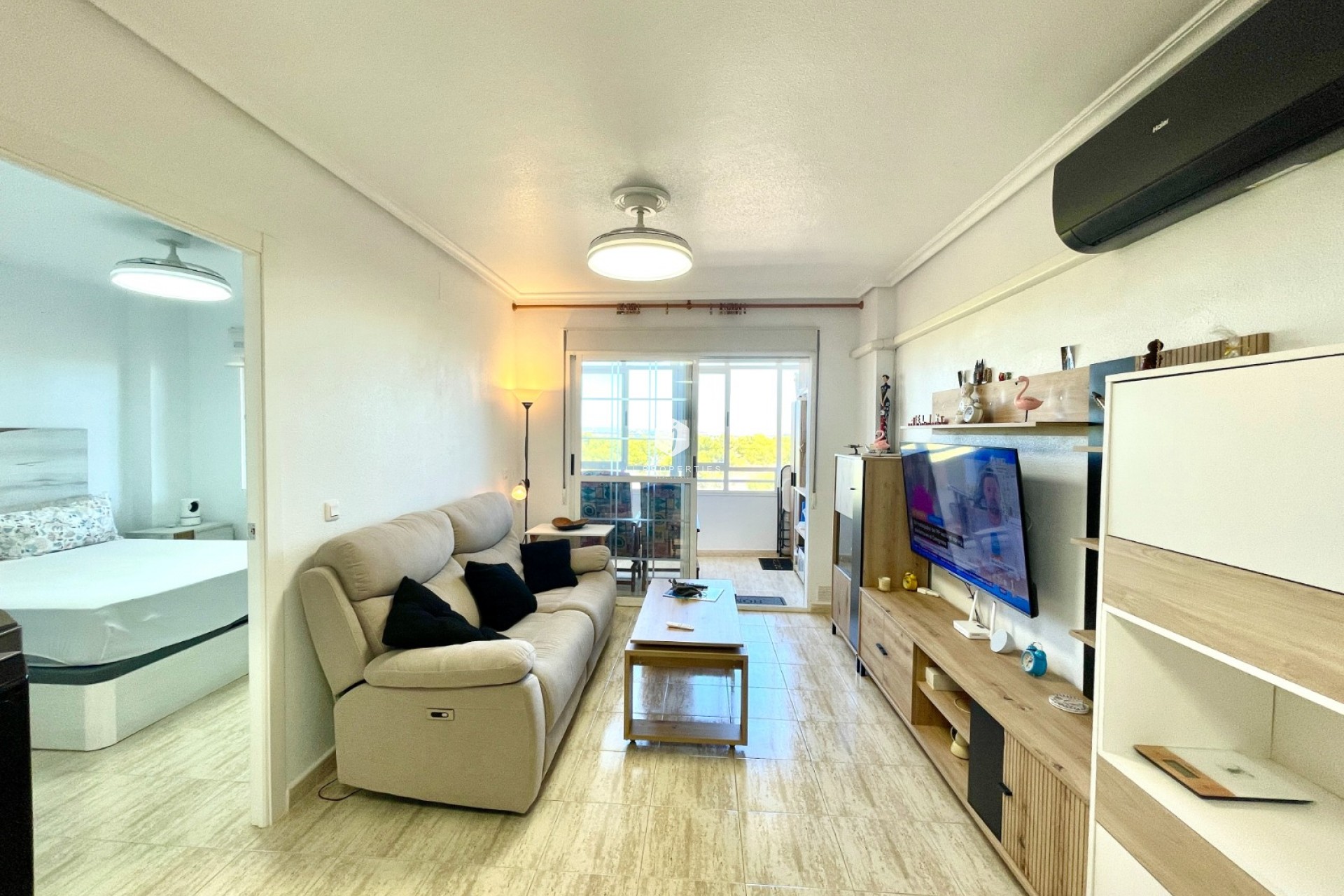 Resale - Apartment / flat -
La Siesta - Costa Blanca