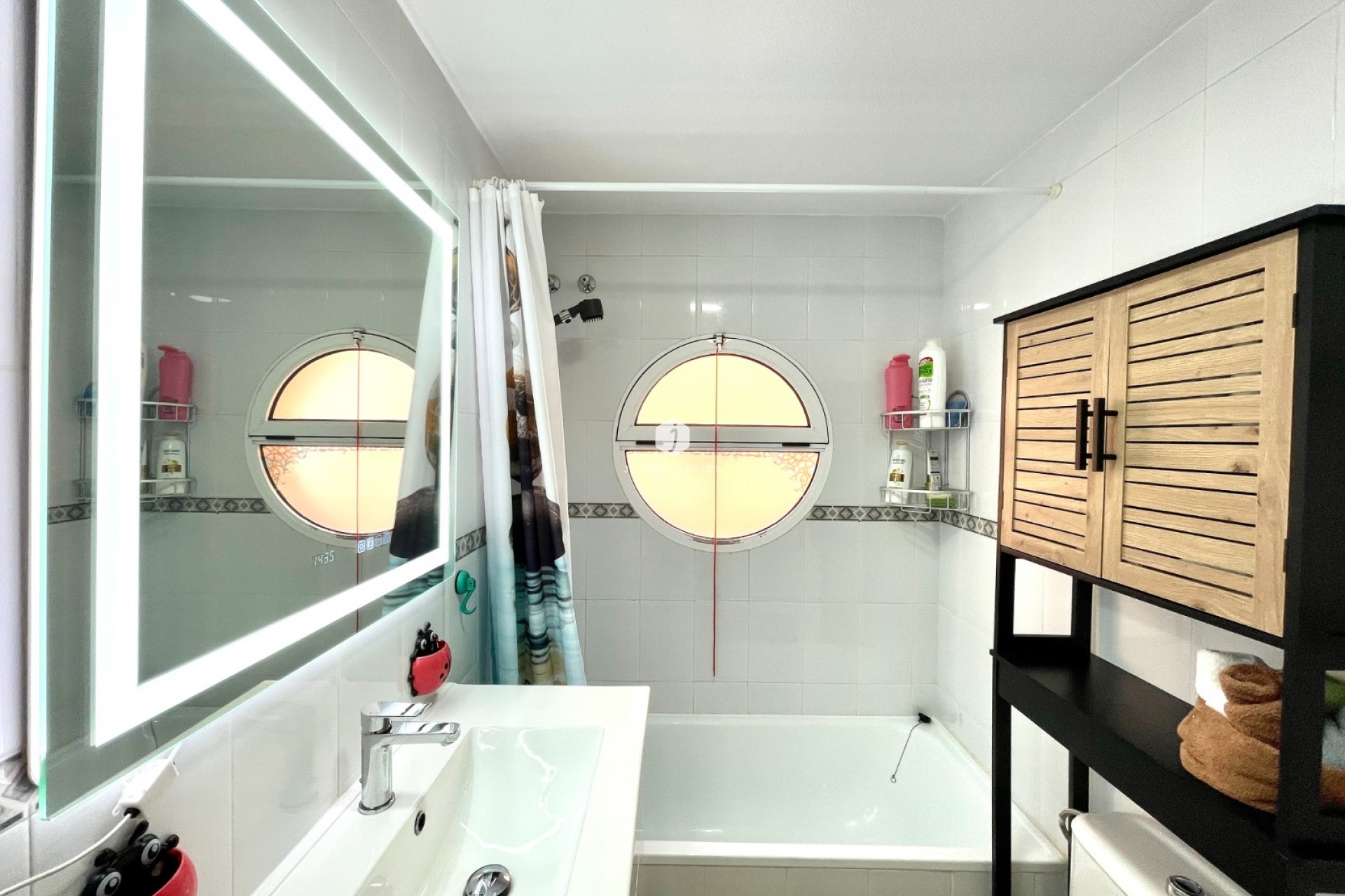 Resale - Apartment / flat -
La Siesta - Costa Blanca