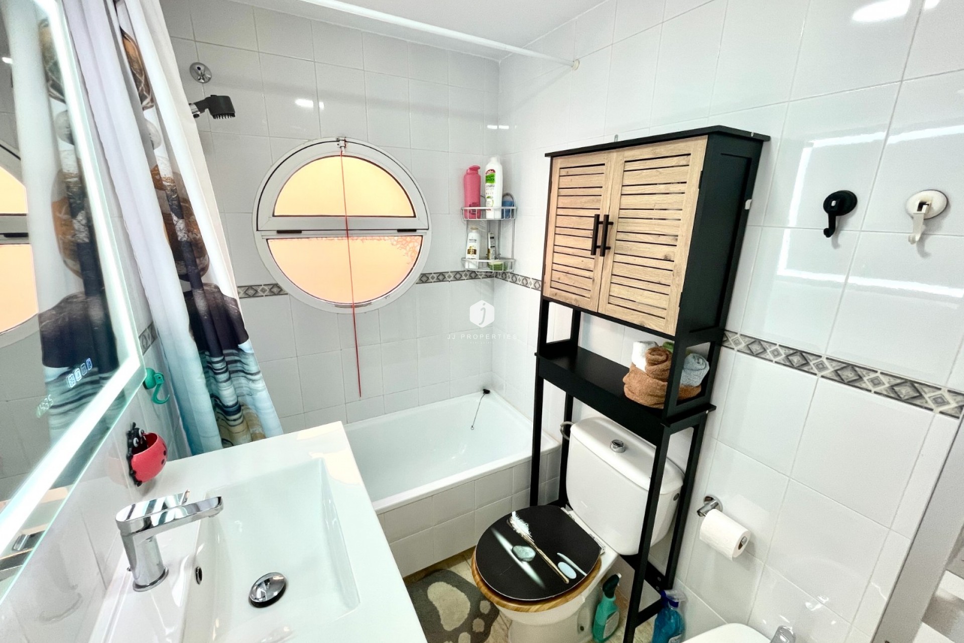 Resale - Apartment / flat -
La Siesta - Costa Blanca