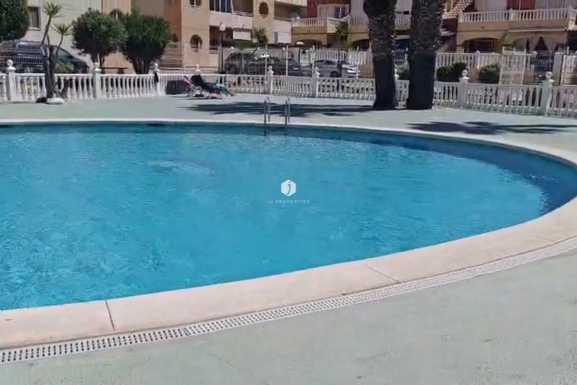 Resale - Apartment / flat -
La Siesta - Costa Blanca