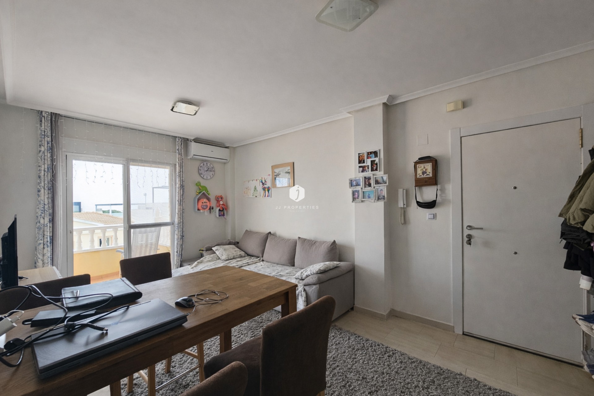 Resale - Apartment / flat -
Lomas de Caboroig - Costa Blanca