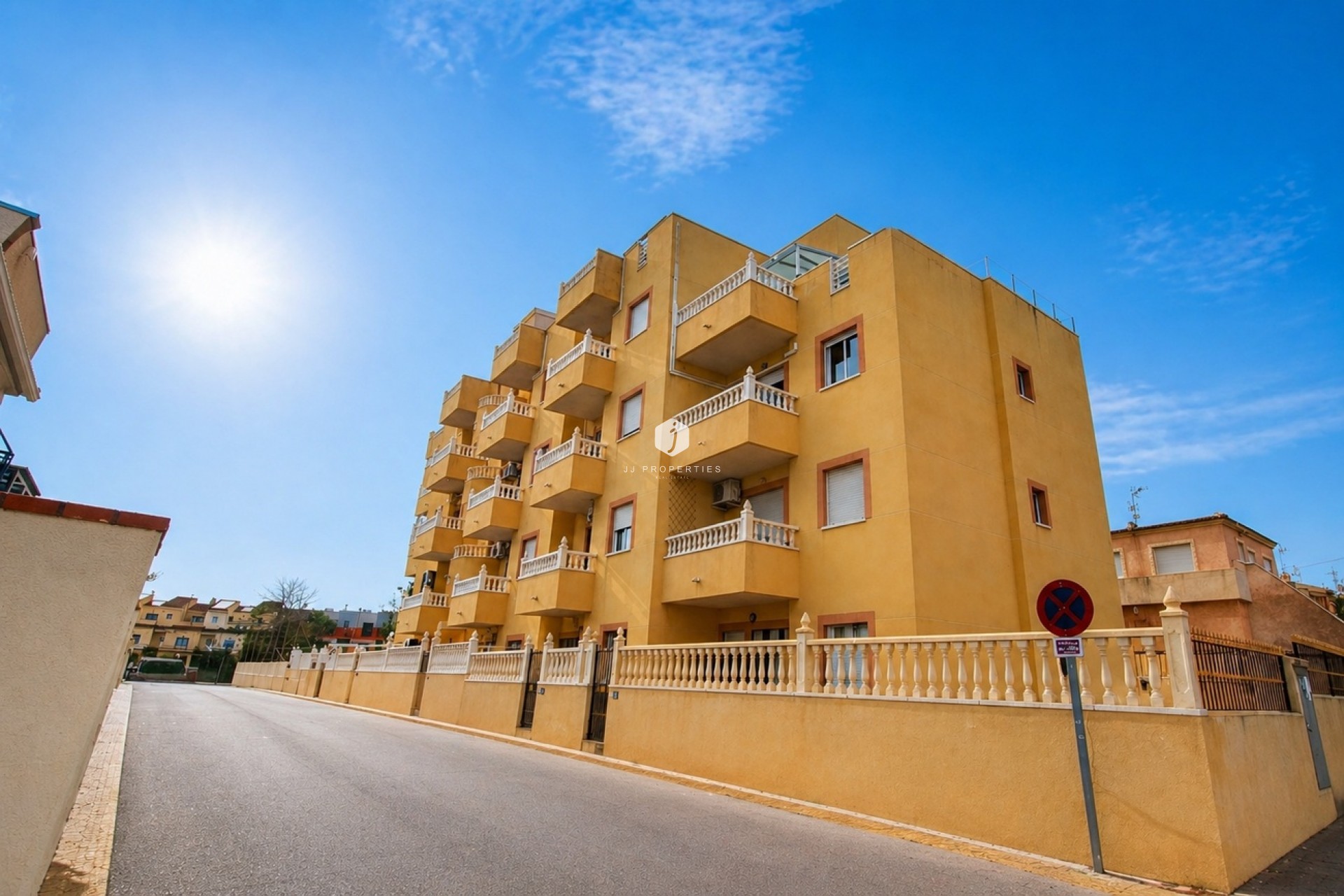 Resale - Apartment / flat -
Lomas de Caboroig - Costa Blanca