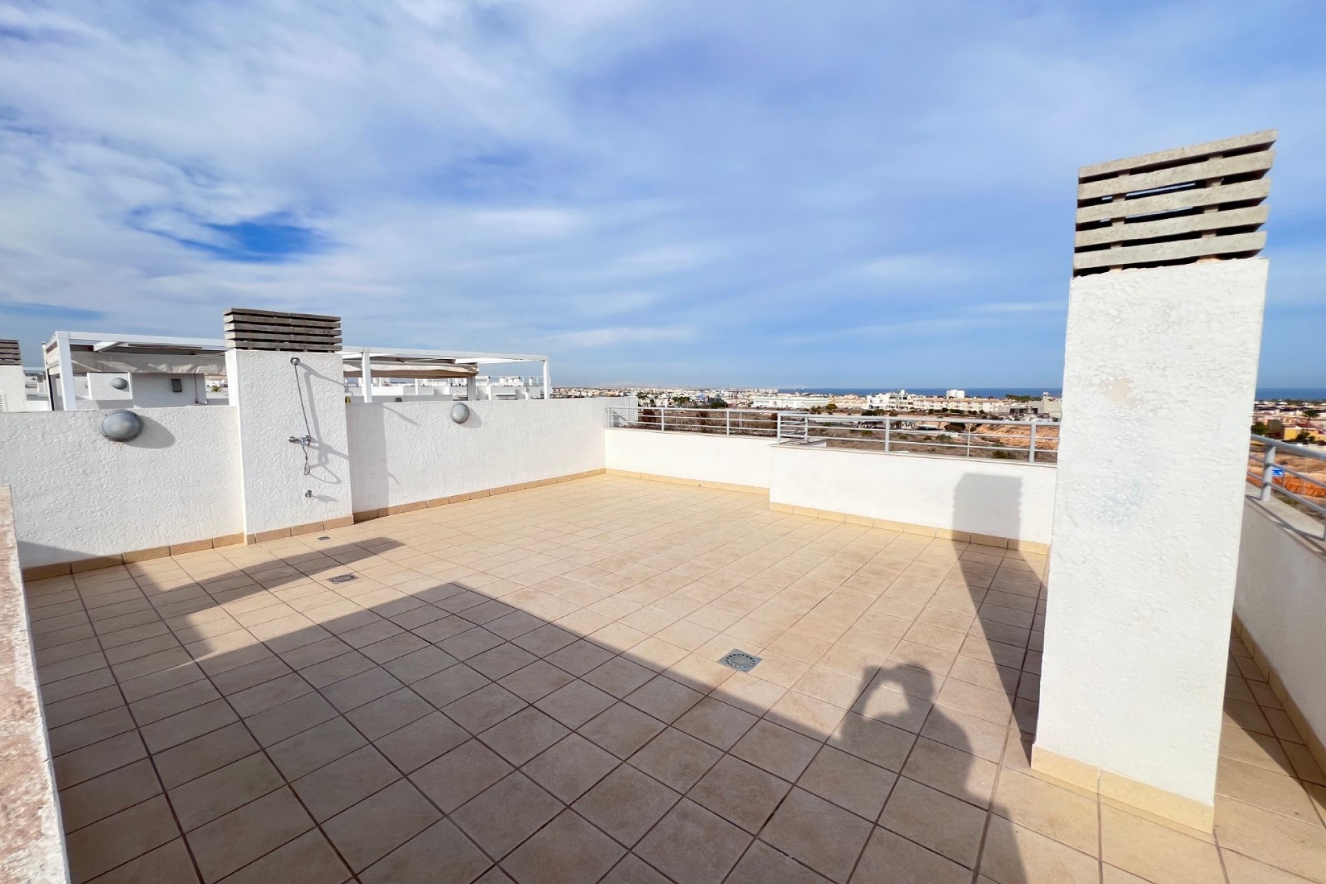 Resale - Apartment / flat -
Lomas De Campoamor - Inland