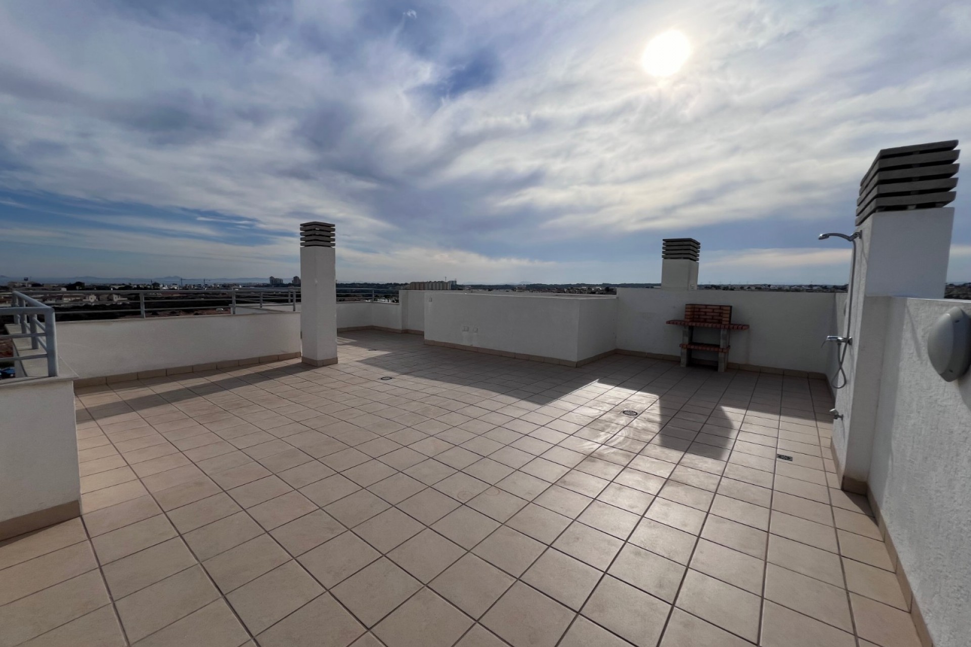 Resale - Apartment / flat -
Lomas De Campoamor - Inland