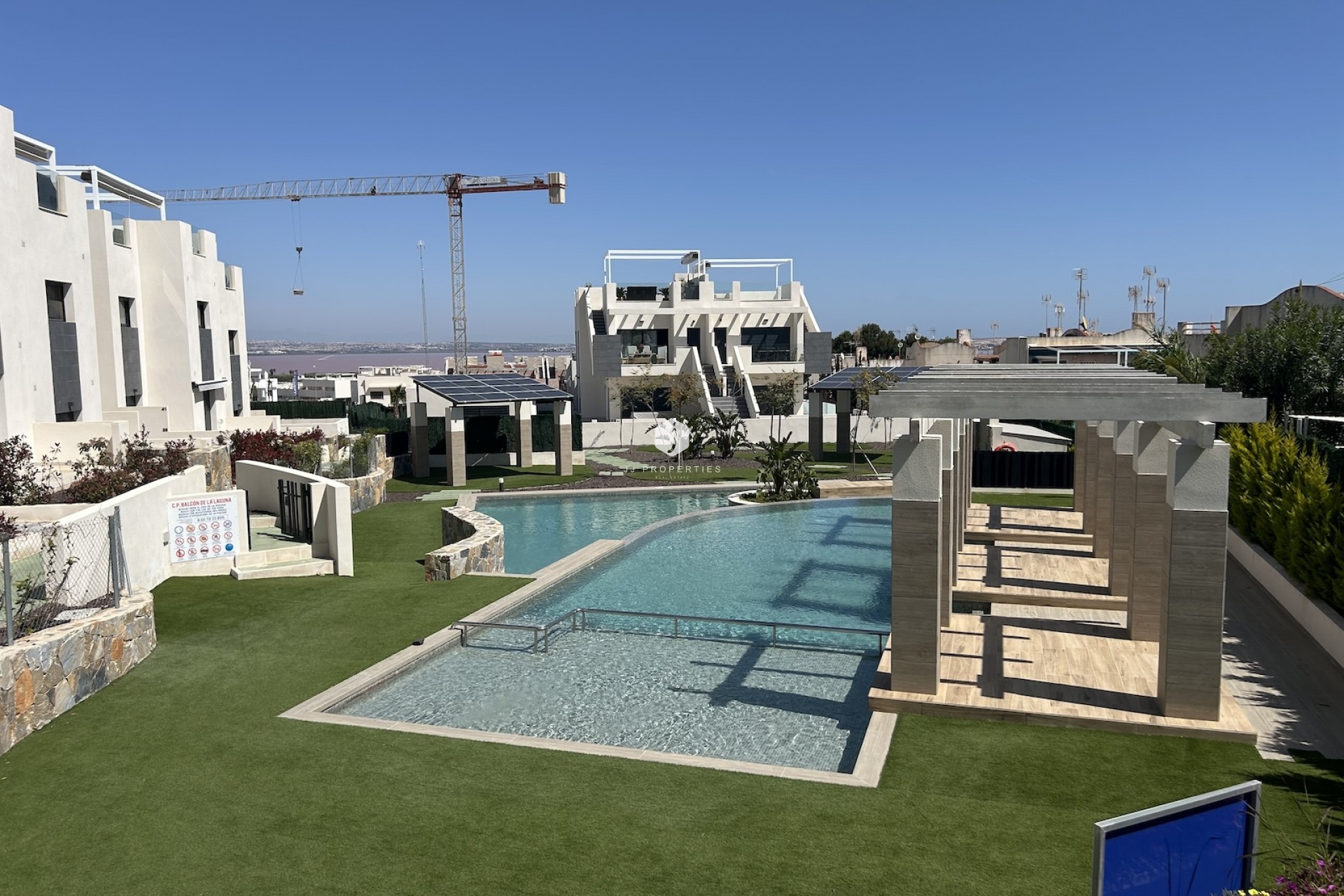 Resale - Apartment / flat -
Los Balcones - Costa Blanca