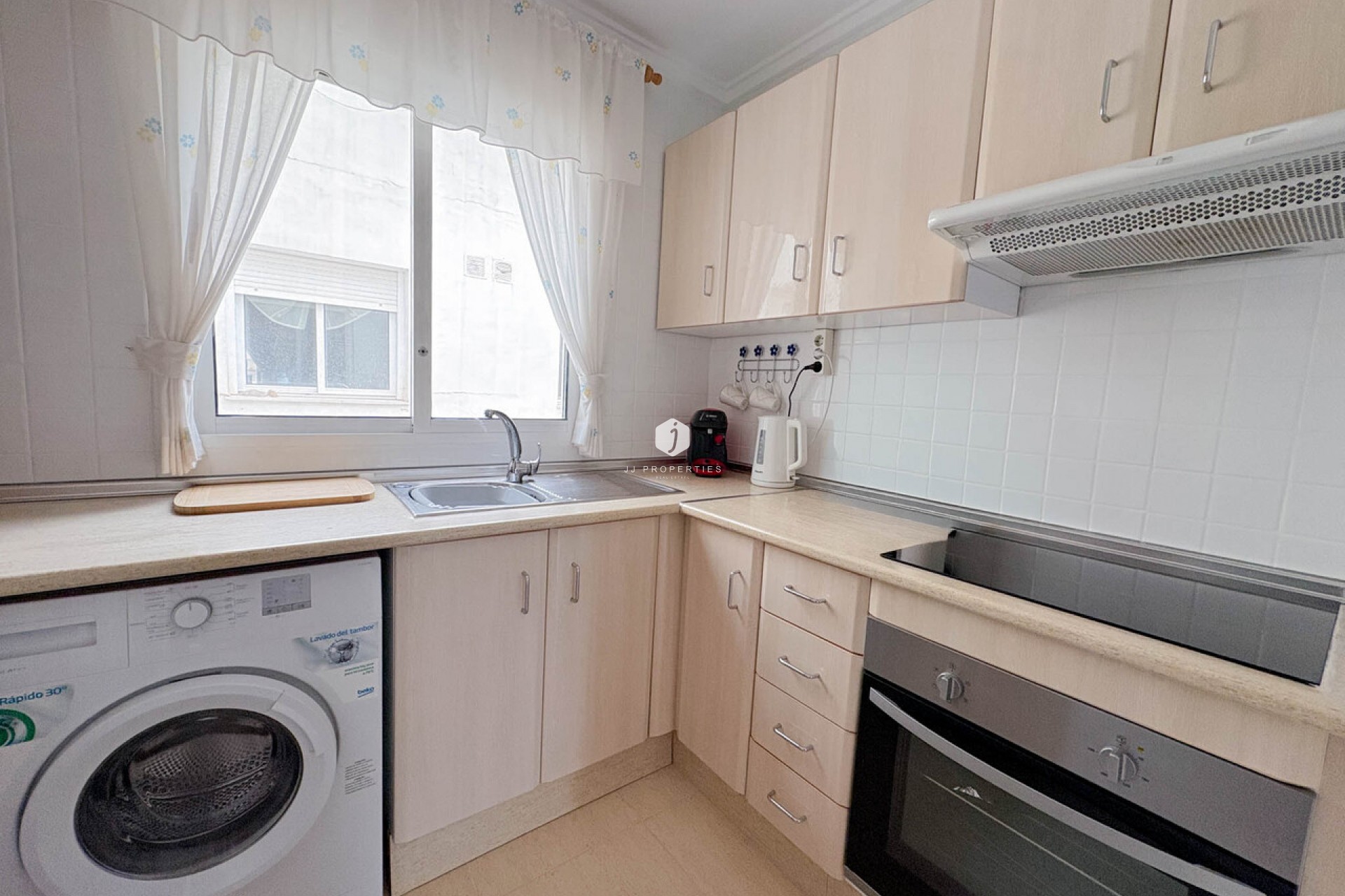 Resale - Apartment / flat -
Los Balcones - Costa Blanca