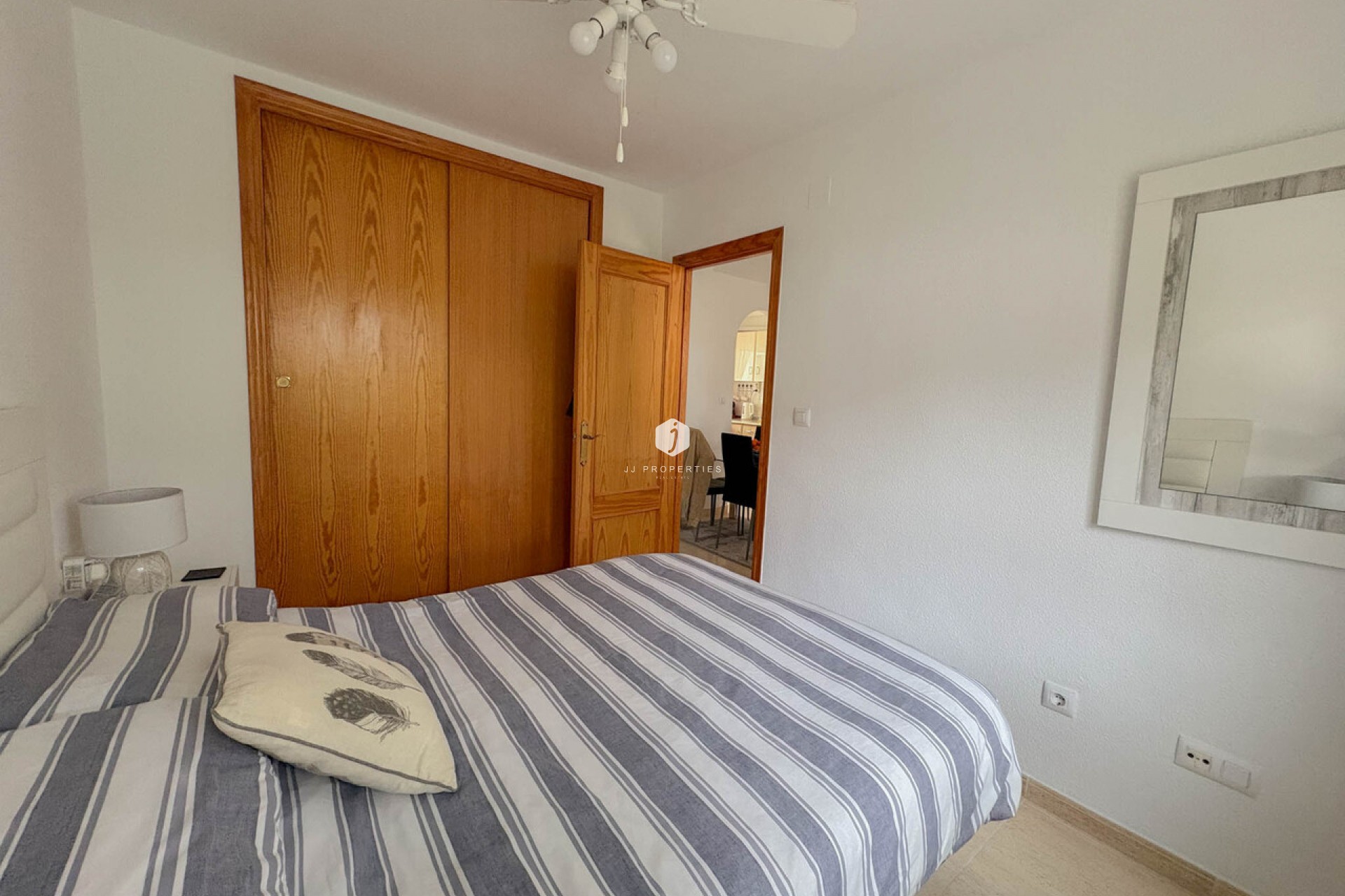 Resale - Apartment / flat -
Los Balcones - Costa Blanca