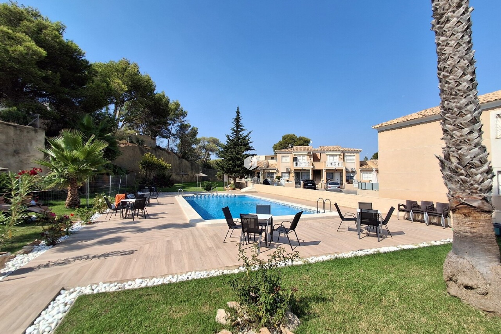 Resale - Apartment / flat -
Los Balcones - Costa Blanca