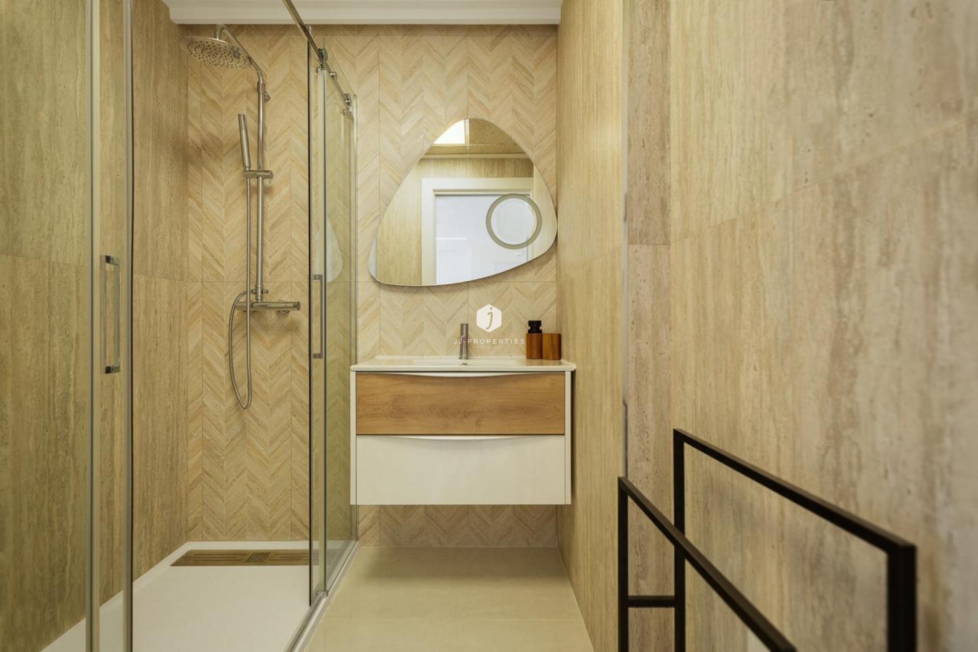 Resale - Apartment / flat -
Los Balcones - Costa Blanca