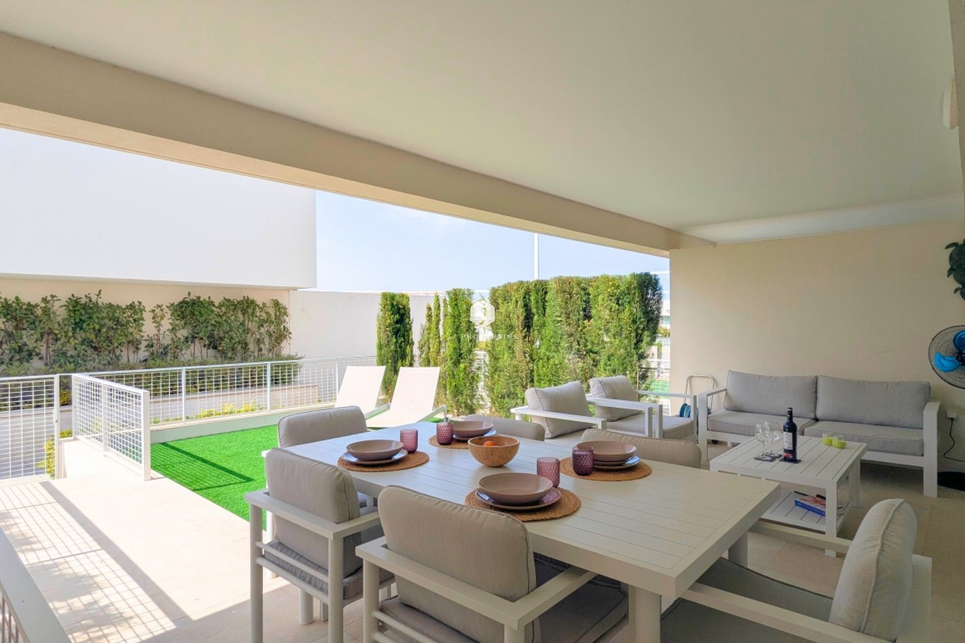 Resale - Apartment / flat -
Los Balcones - Costa Blanca