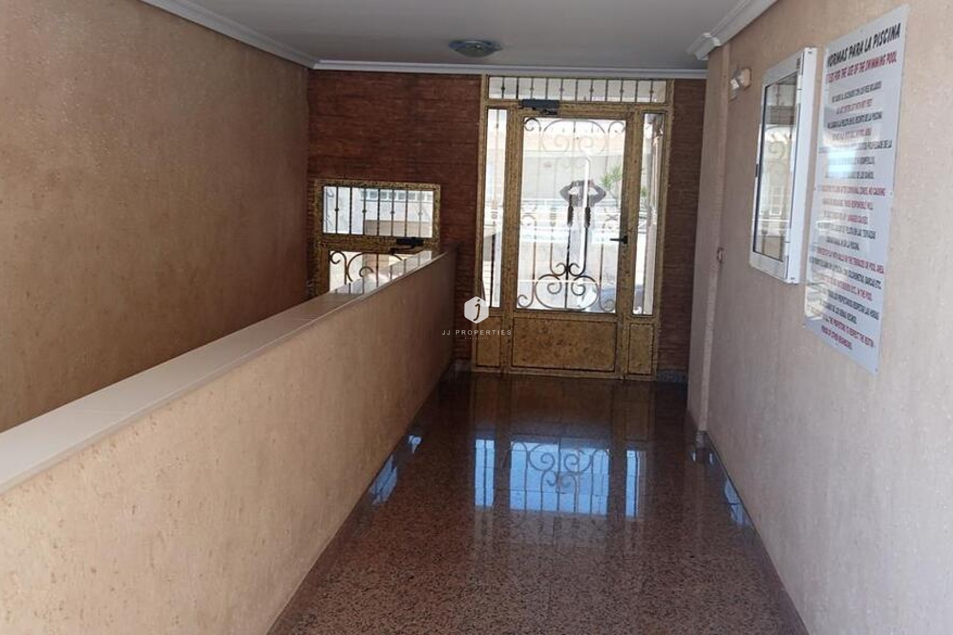 Resale - Apartment / flat -
Los Montesinos - PUEBLO CENTRO
