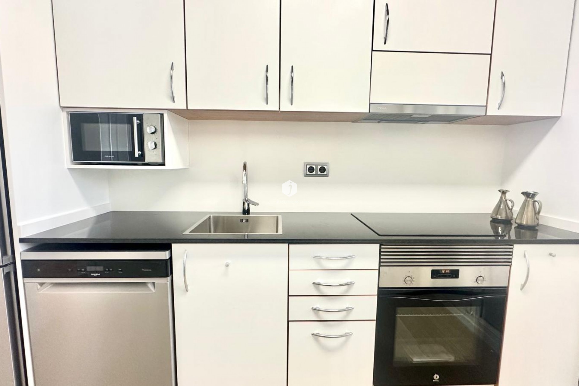 Resale - Apartment / flat -
Orihuela Costa - Campoamor