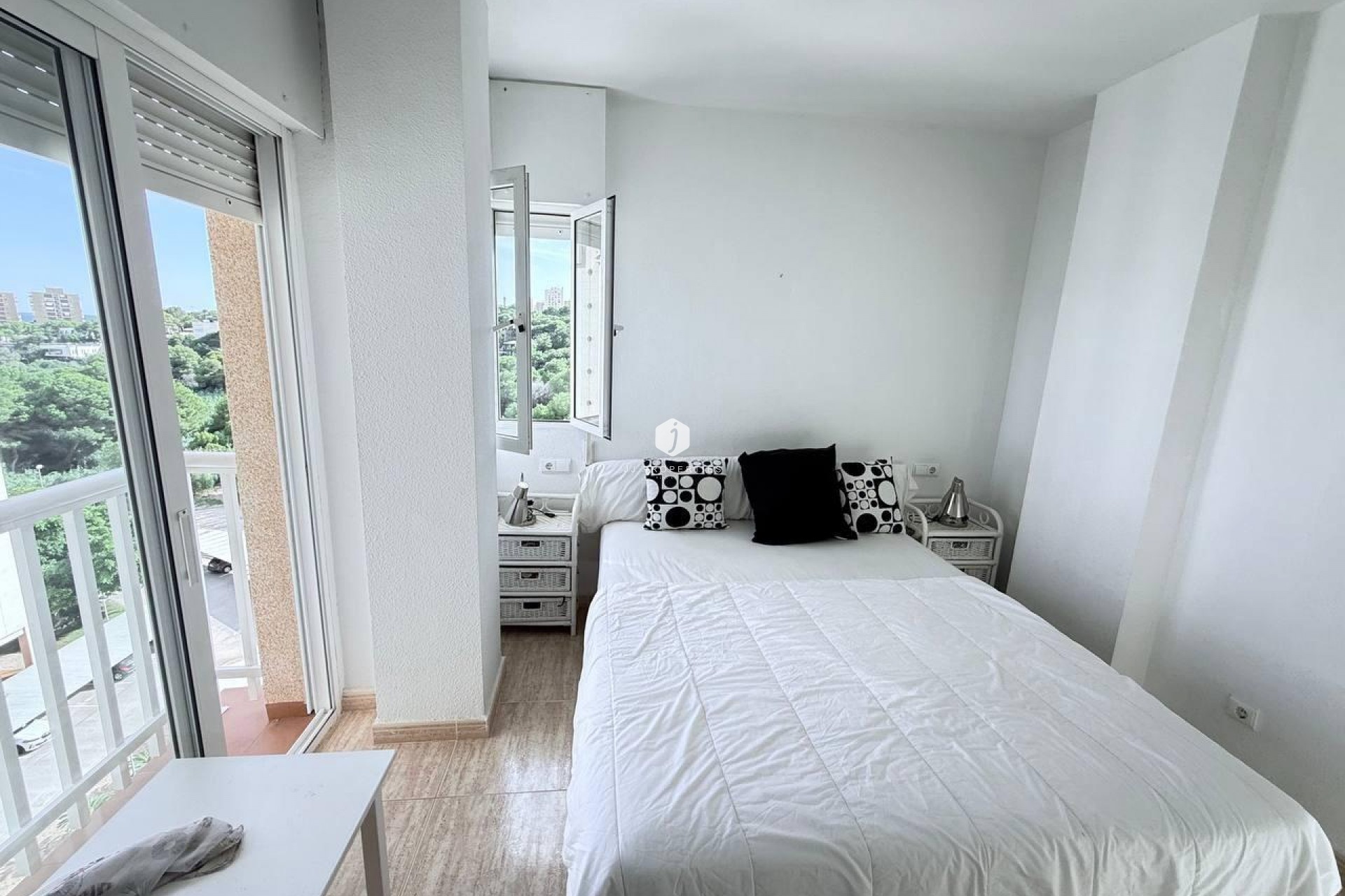 Resale - Apartment / flat -
Orihuela Costa - Campoamor