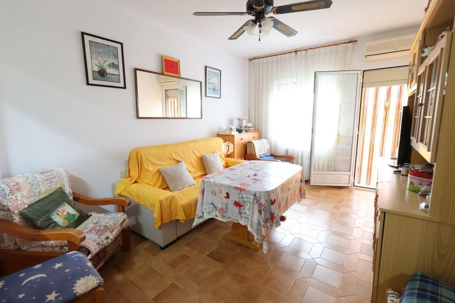 Resale - Apartment / flat -
Orihuela Costa - Costa Blanca