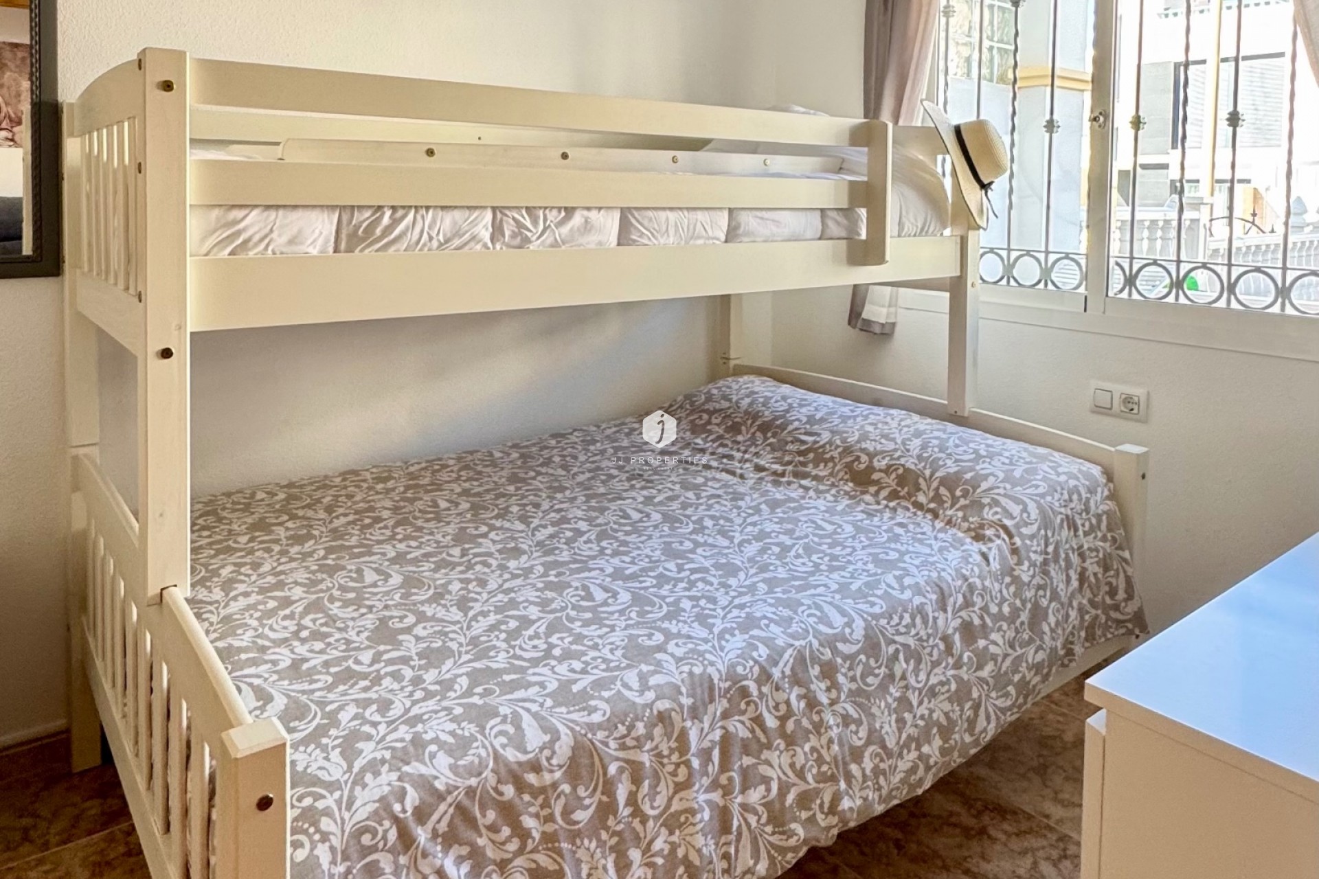 Resale - Apartment / flat -
Orihuela Costa - Costa Blanca