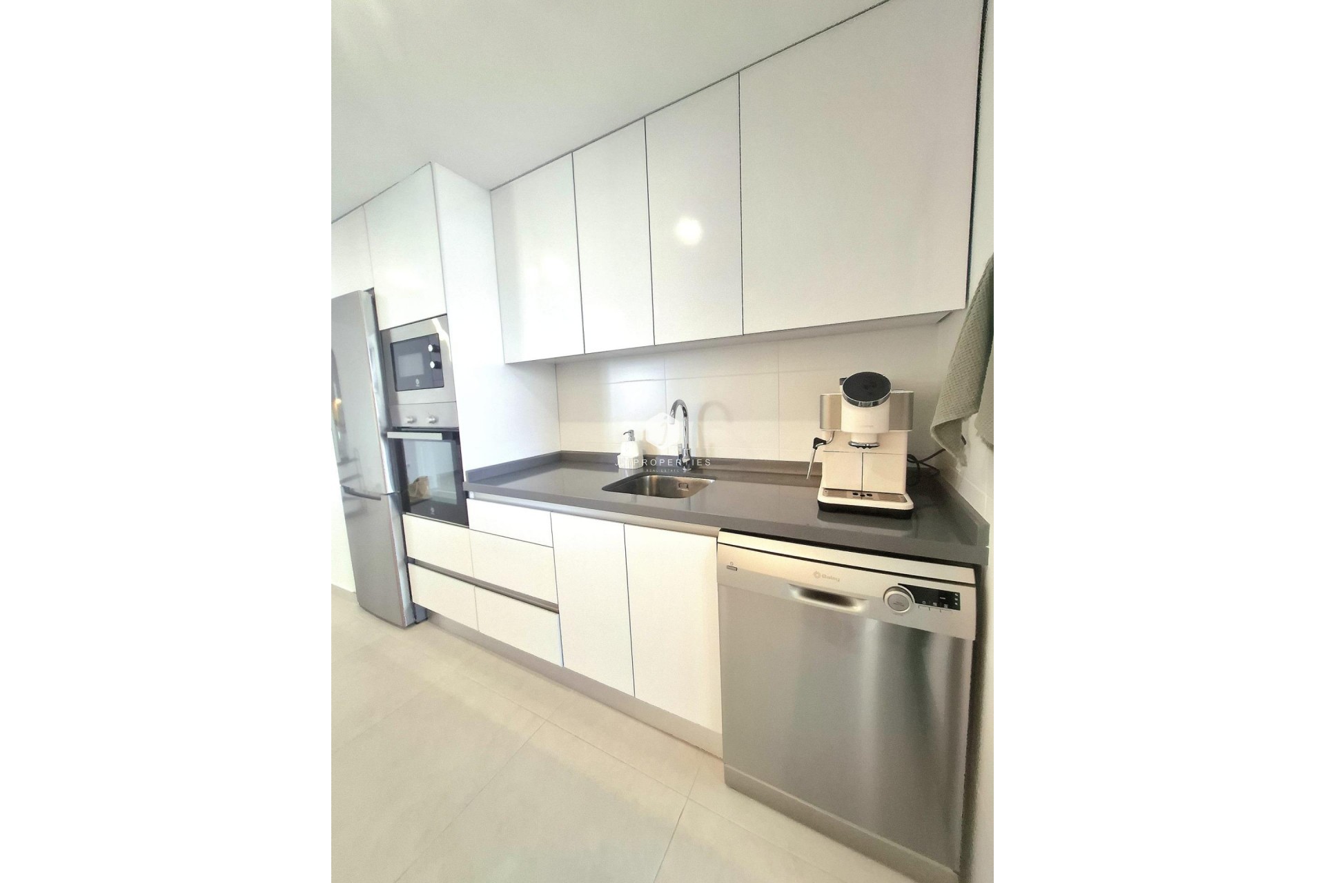 Resale - Apartment / flat -
Orihuela Costa - Villamartín