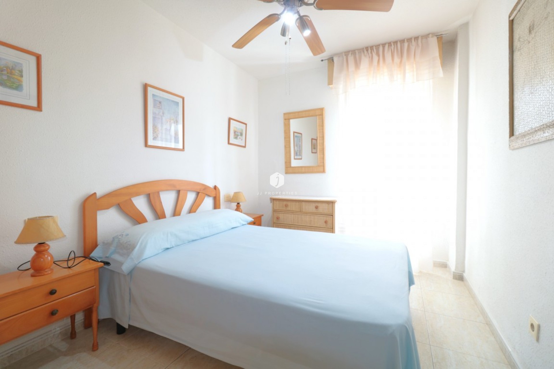 Resale - Apartment / flat -
Playa Del Acequion - Costa Blanca