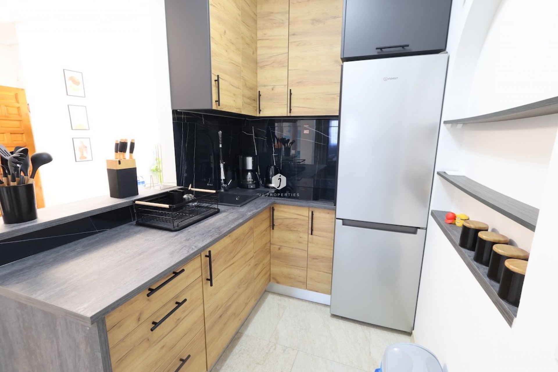 Resale - Apartment / flat -
Playa Del Acequion - Costa Blanca