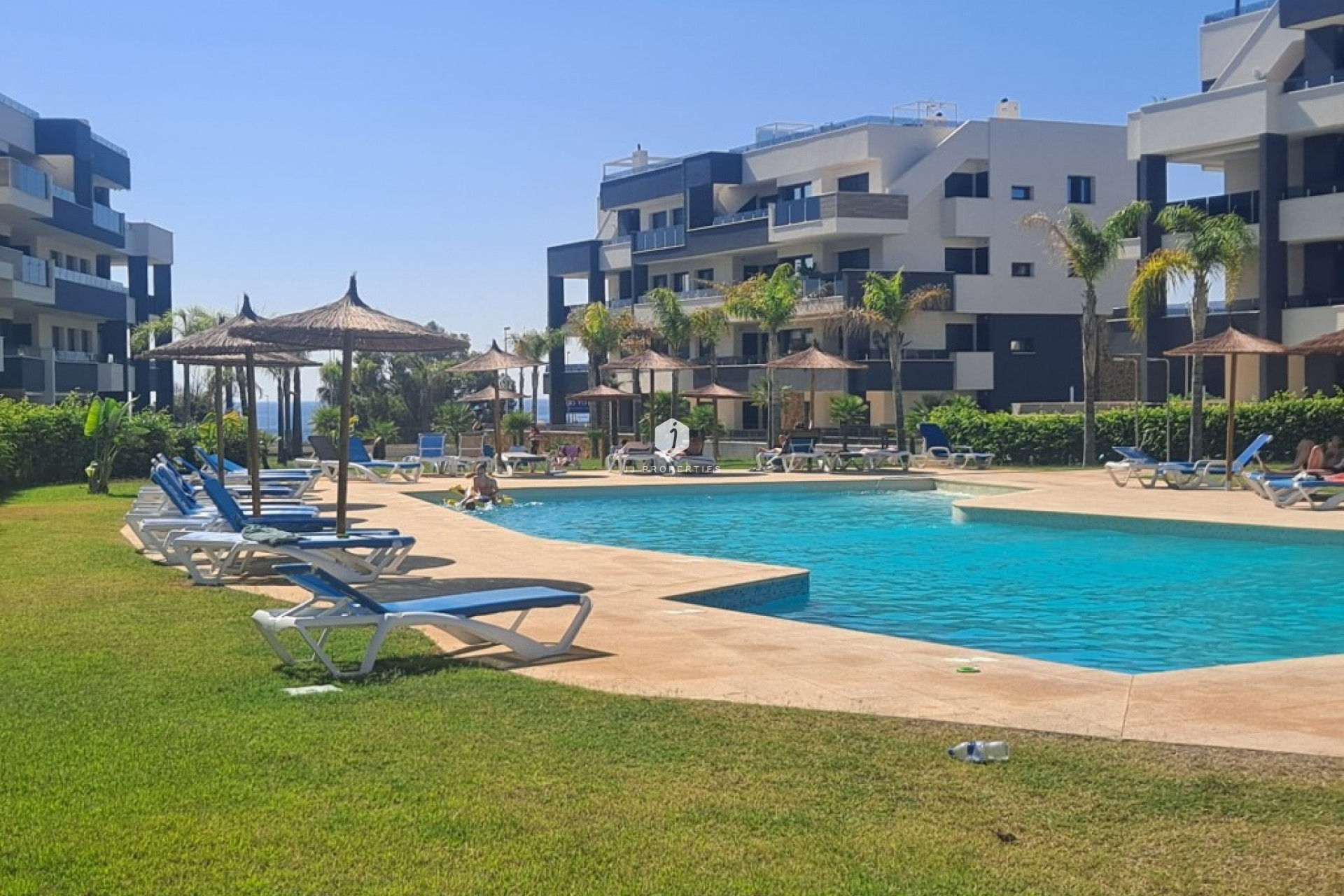 Resale - Apartment / flat -
Playa Flamenca - Costa Blanca