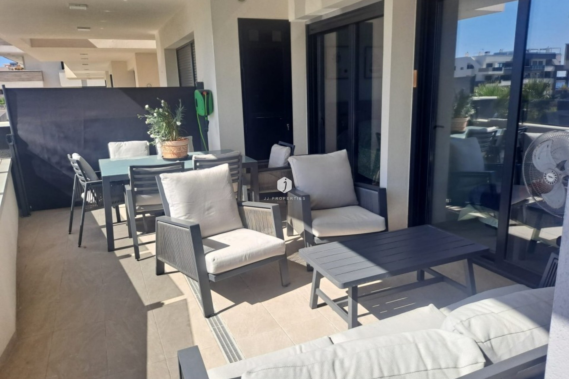 Resale - Apartment / flat -
Playa Flamenca - Costa Blanca