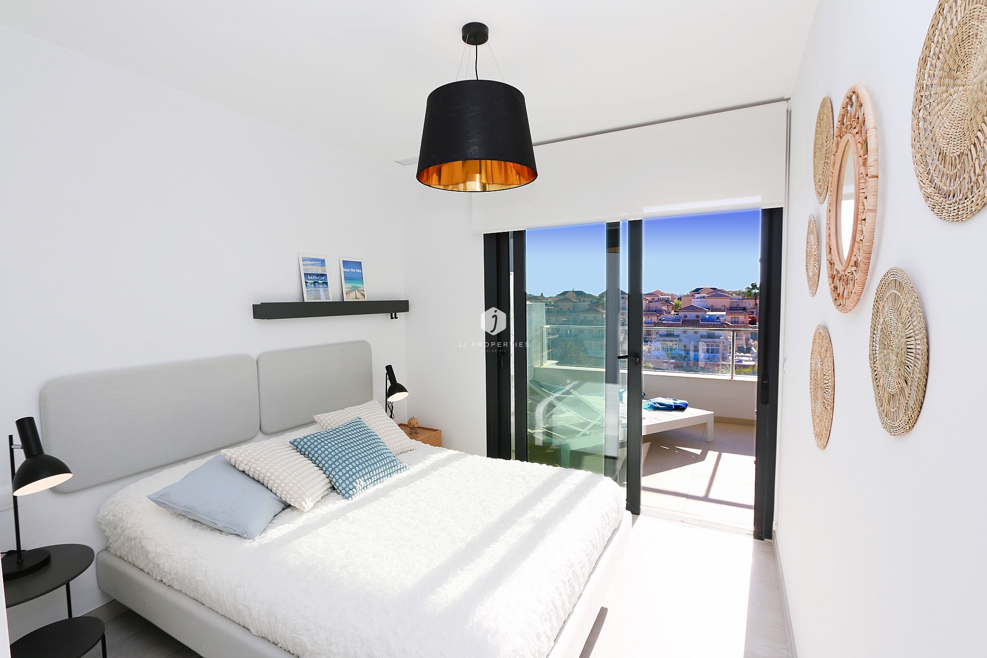 Resale - Apartment / flat -
Playa Flamenca - Costa Blanca