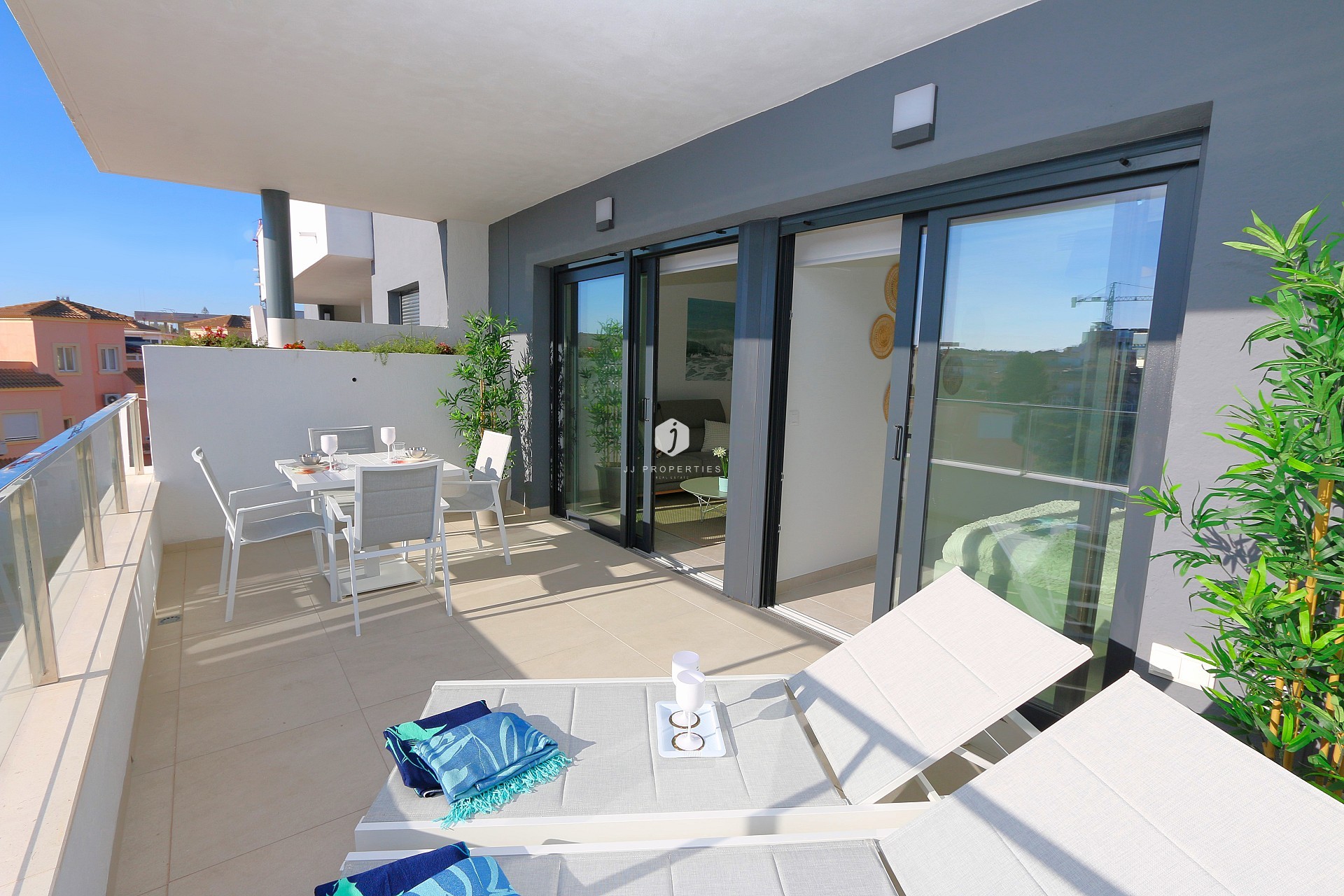 Resale - Apartment / flat -
Playa Flamenca - Costa Blanca