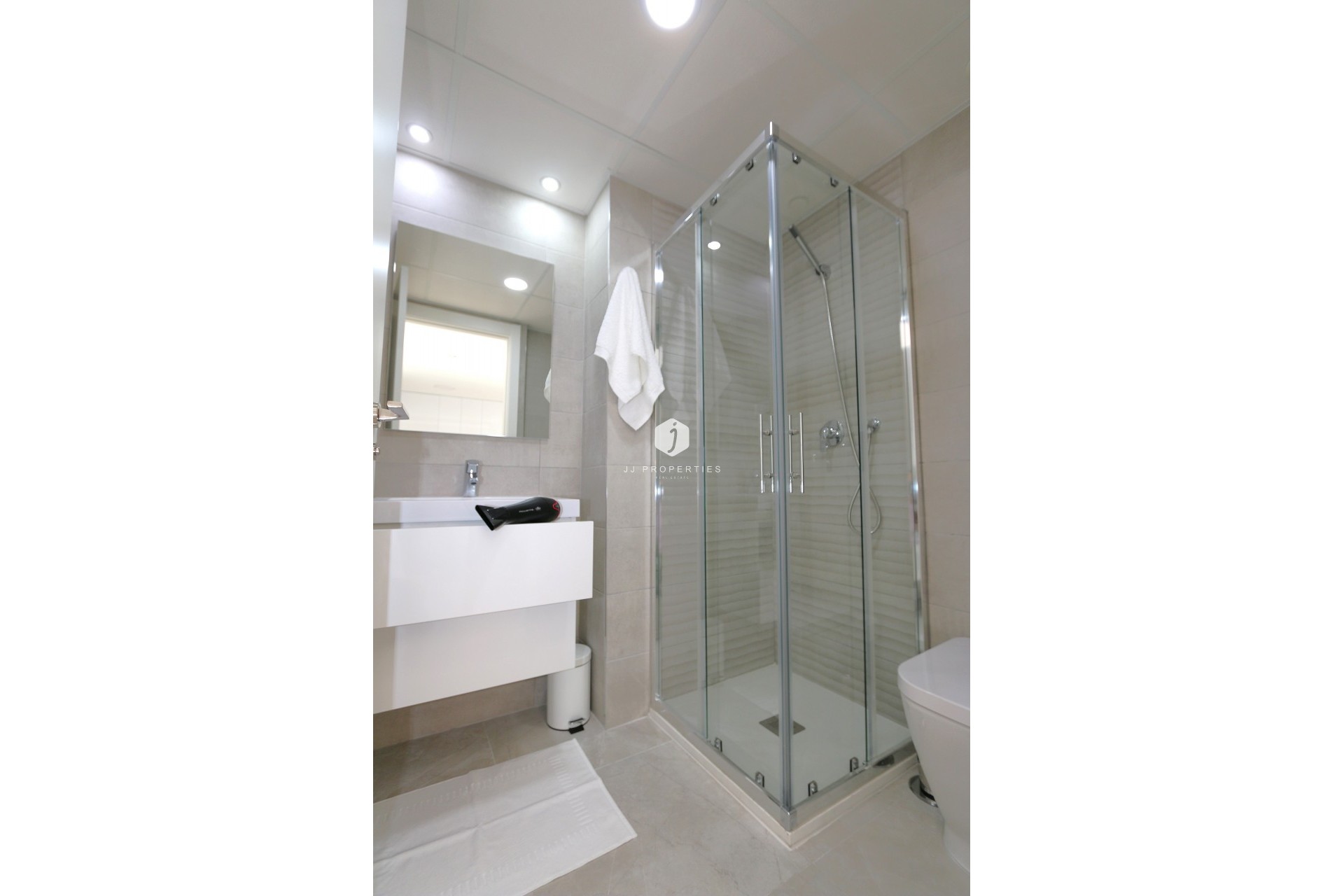 Resale - Apartment / flat -
Playa Flamenca - Costa Blanca