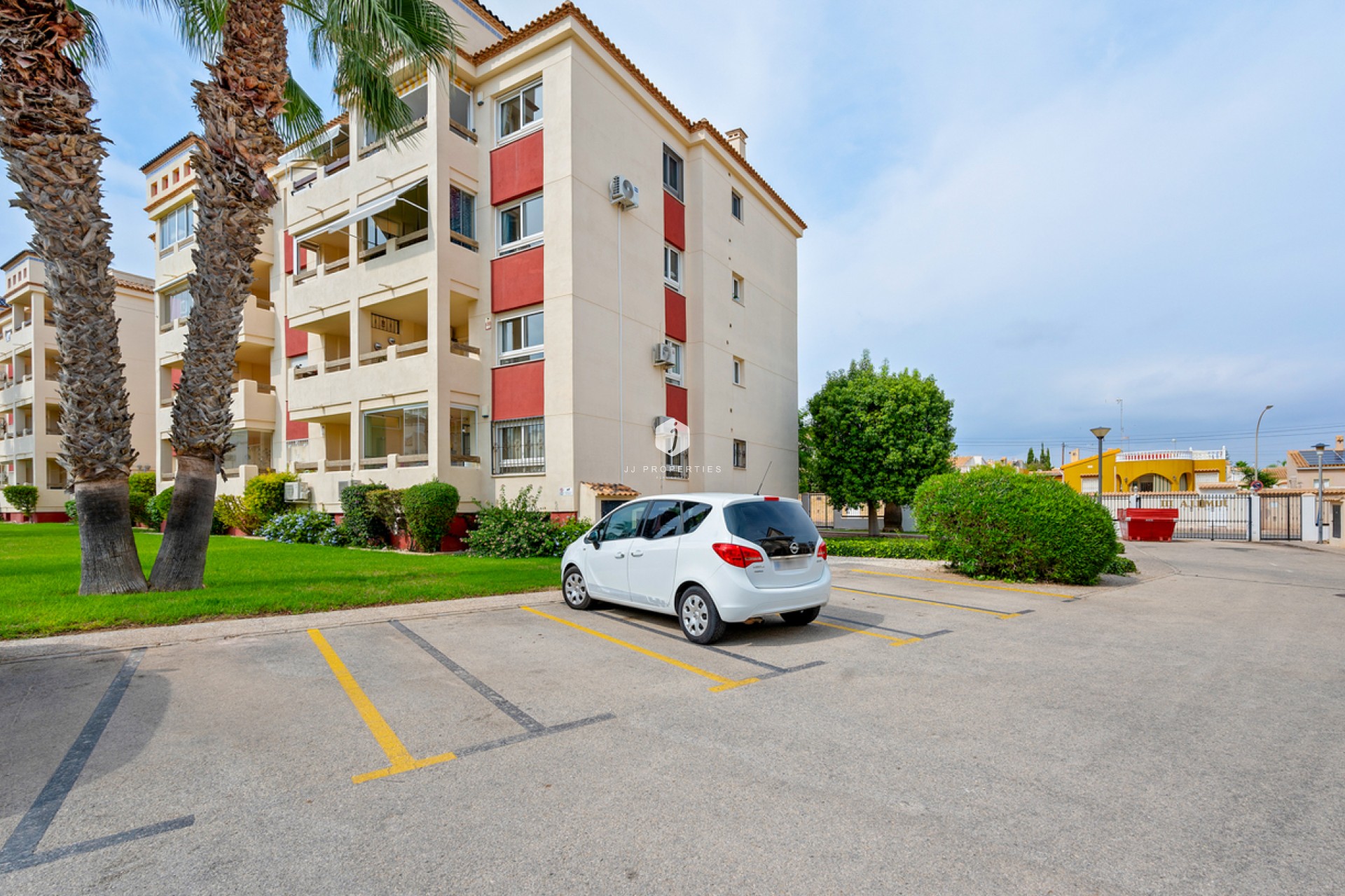Resale - Apartment / flat -
Playa Flamenca - Costa Blanca