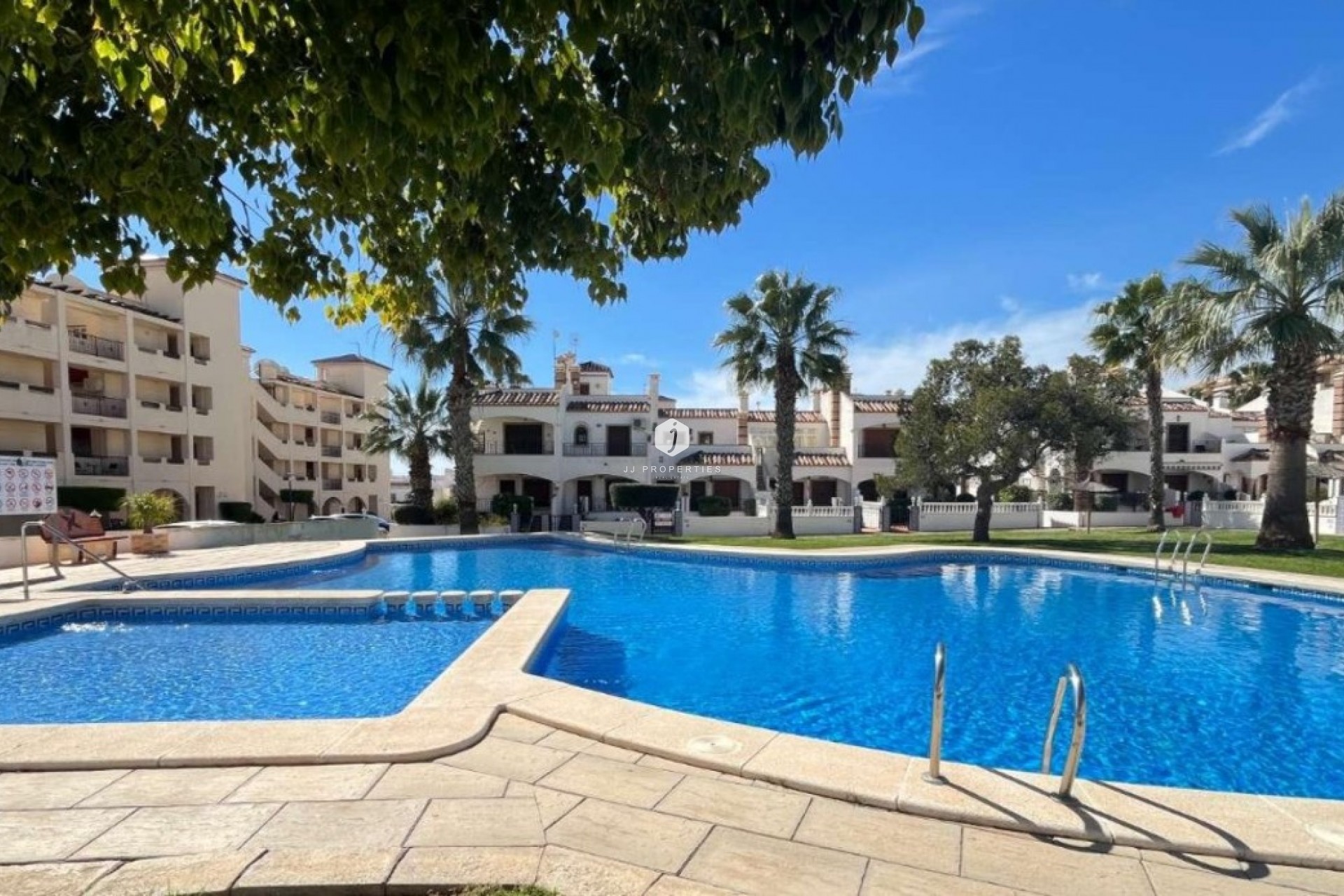 Resale - Apartment / flat -
Playa Flamenca - Costa Blanca